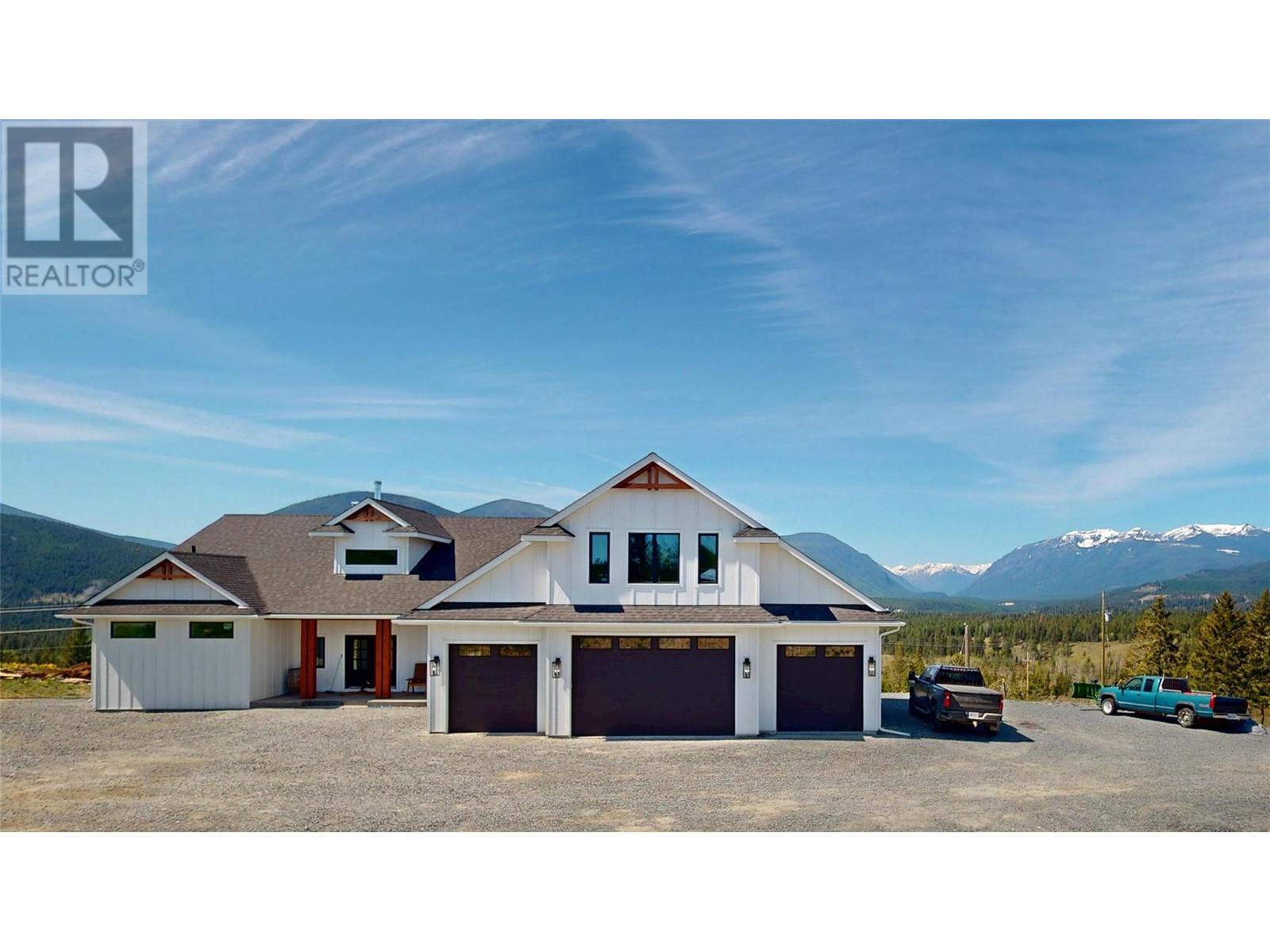 9510 Stirton Road, Kimberley, British Columbia  V1A 3J1 - Photo 1 - 10340877