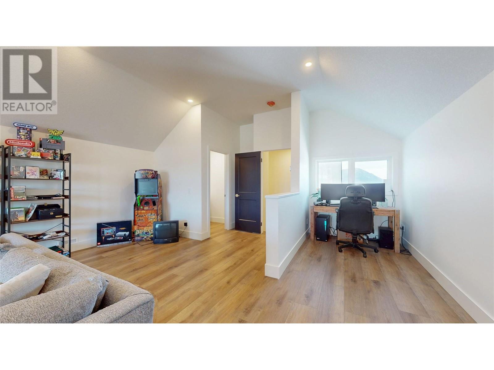 9510 Stirton Road, Kimberley, British Columbia  V1A 3J1 - Photo 32 - 10340877