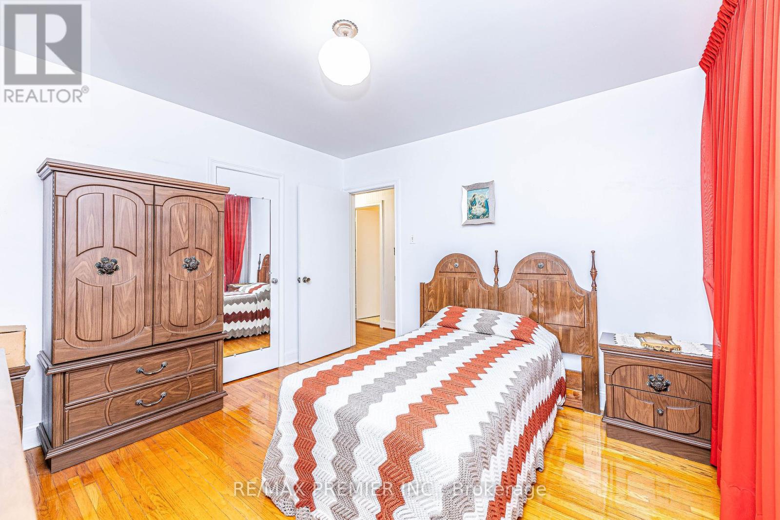 70 Forthbridge Crescent, Toronto, Ontario  M3M 2A3 - Photo 25 - W12055143