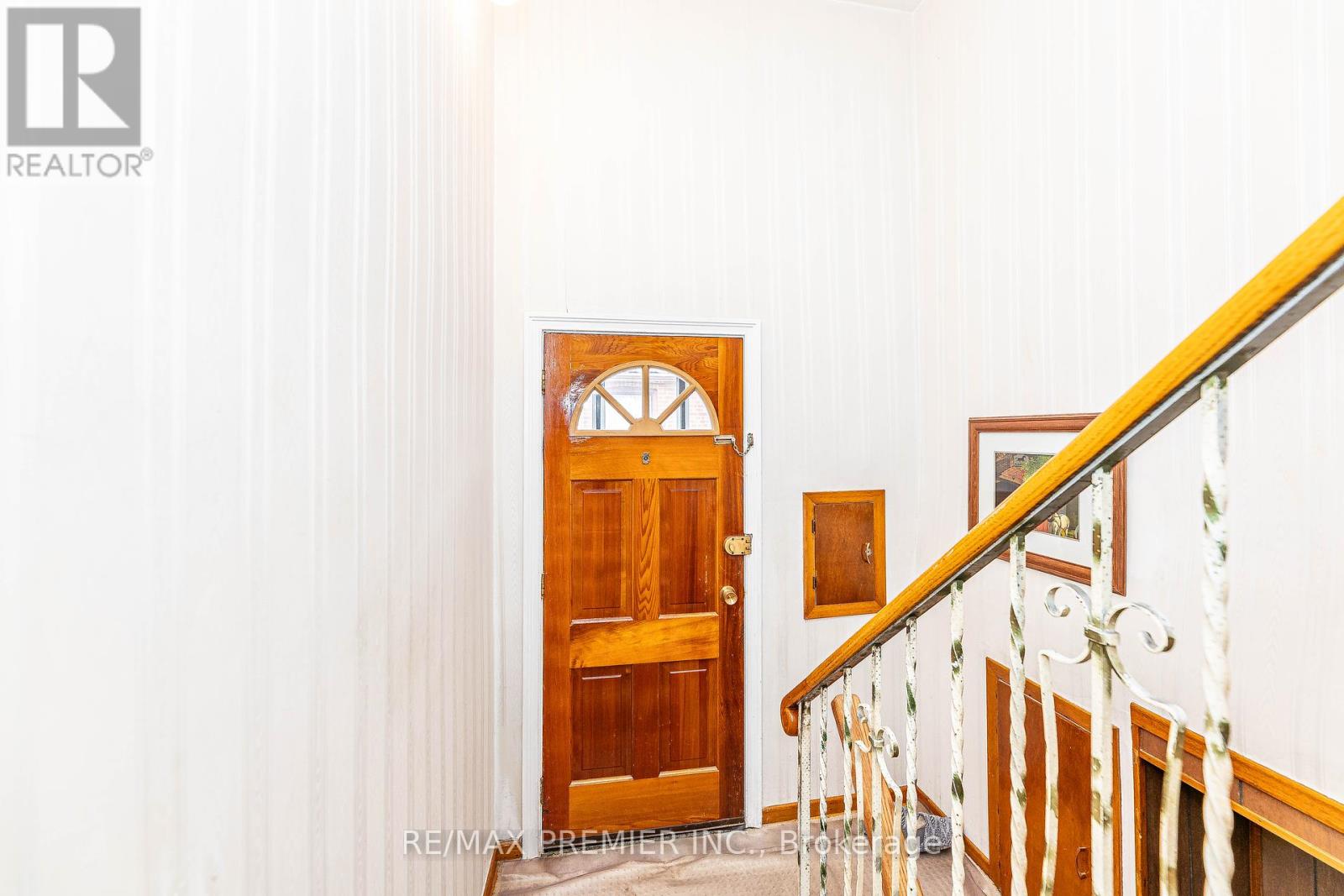 70 Forthbridge Crescent, Toronto, Ontario  M3M 2A3 - Photo 30 - W12055143