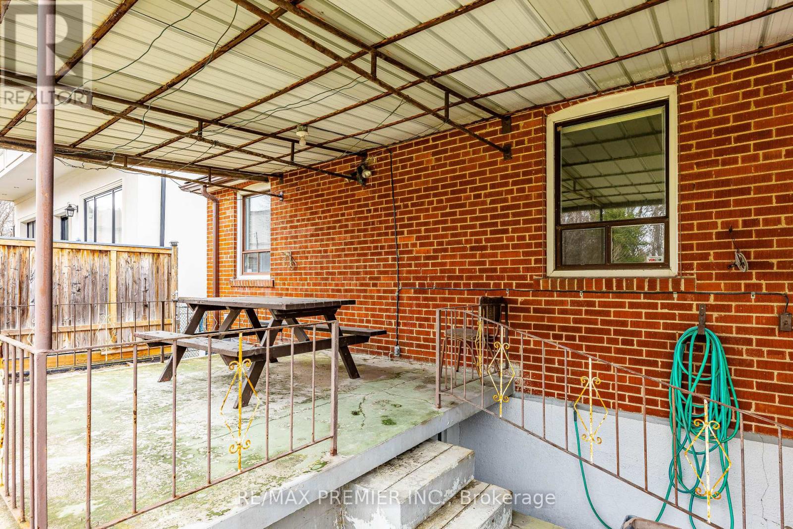 70 Forthbridge Crescent, Toronto, Ontario  M3M 2A3 - Photo 31 - W12055143
