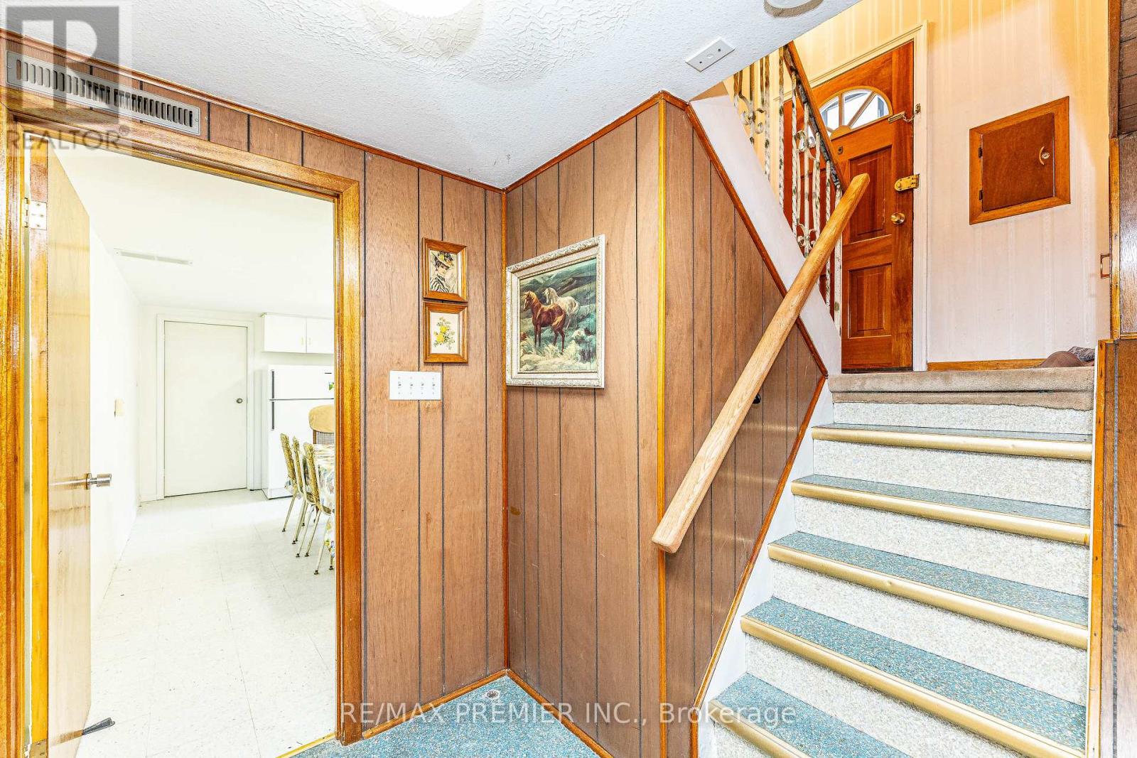 70 Forthbridge Crescent, Toronto, Ontario  M3M 2A3 - Photo 32 - W12055143