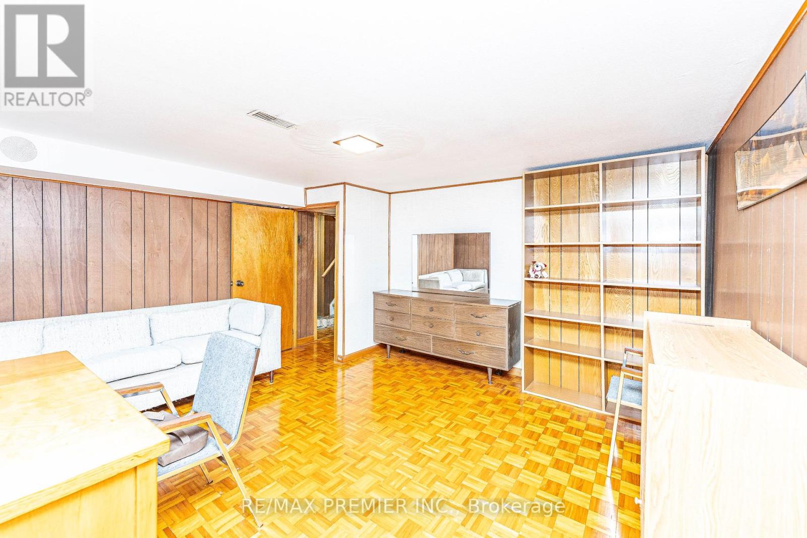 70 Forthbridge Crescent, Toronto, Ontario  M3M 2A3 - Photo 37 - W12055143