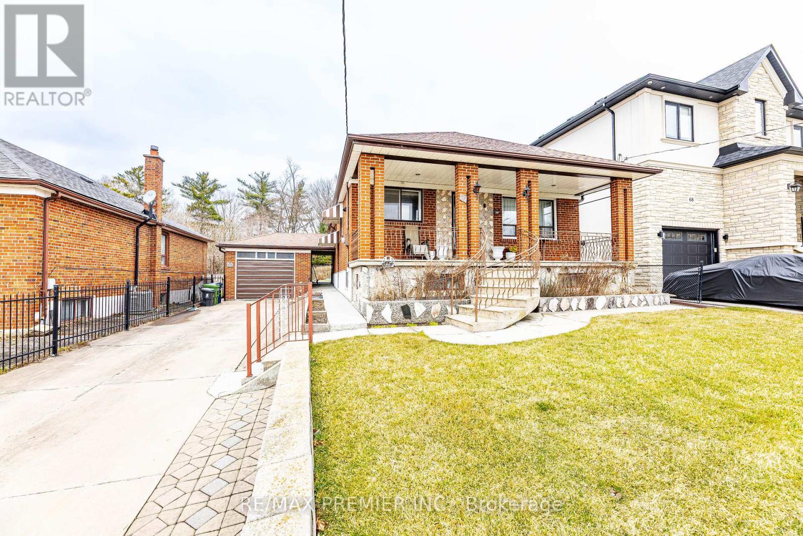 Property at 70 FORTHBRIDGE CRESCENT image 4