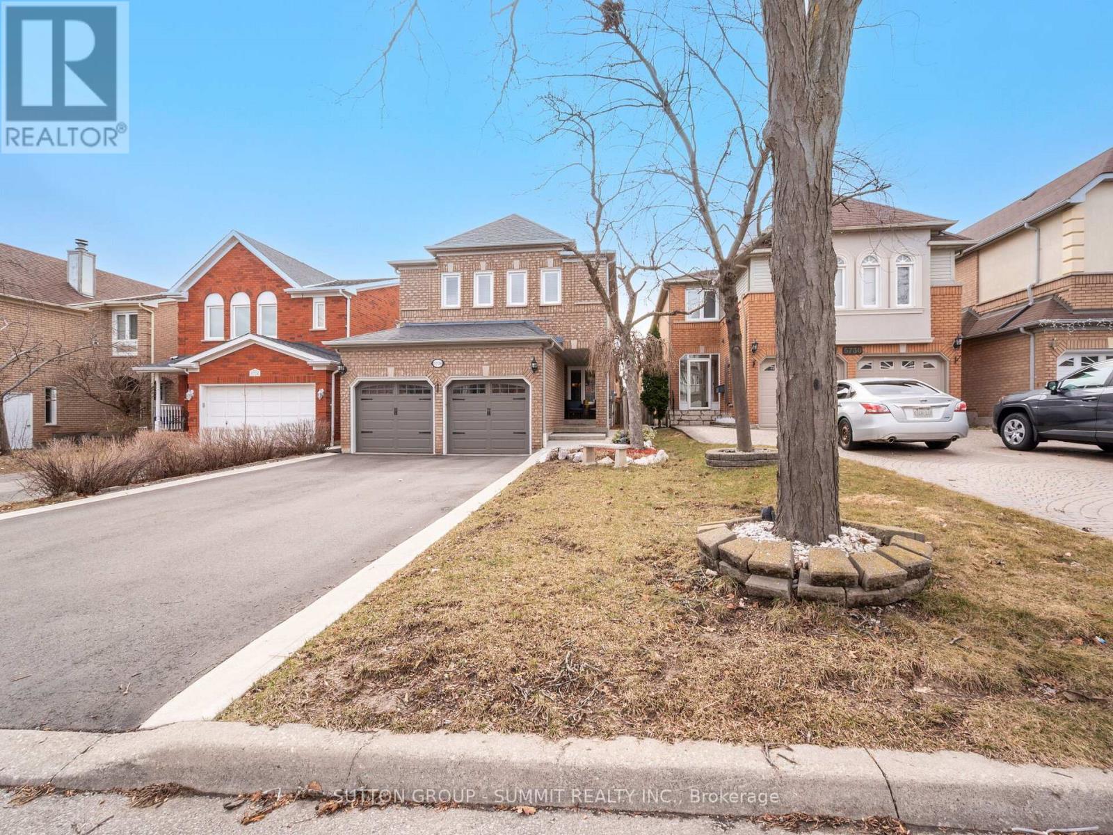 Property at 5726 TAYSIDE CRESCENT image 1