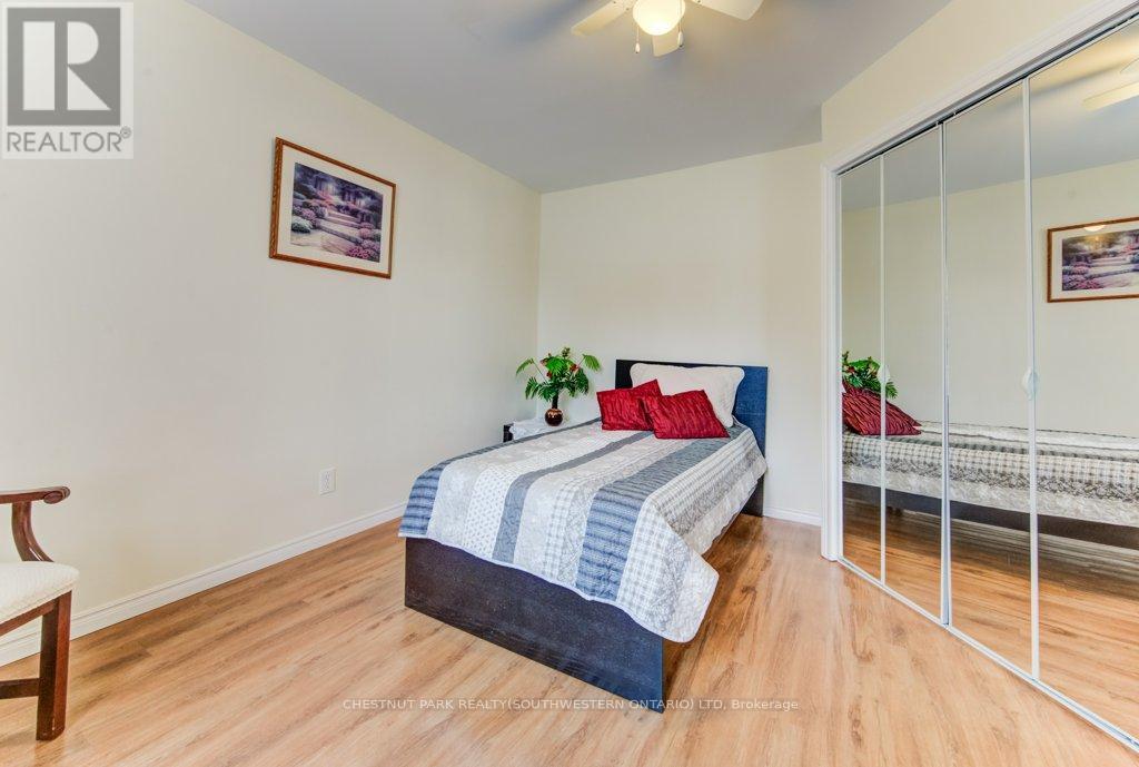 27 Station Street, East Zorra-Tavistock, Ontario  N0B 2R0 - Photo 15 - X12055112