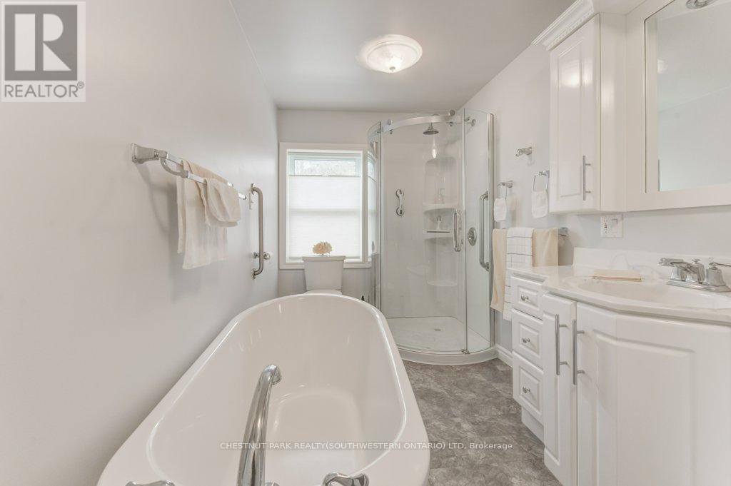 27 Station Street, East Zorra-Tavistock, Ontario  N0B 2R0 - Photo 26 - X12055112
