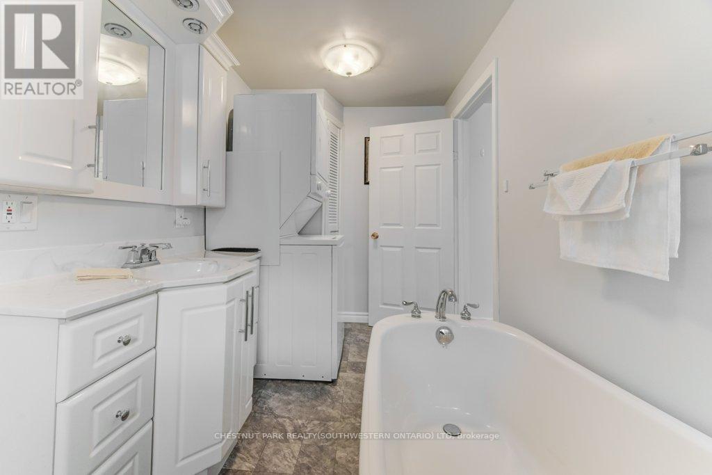 27 Station Street, East Zorra-Tavistock, Ontario  N0B 2R0 - Photo 27 - X12055112