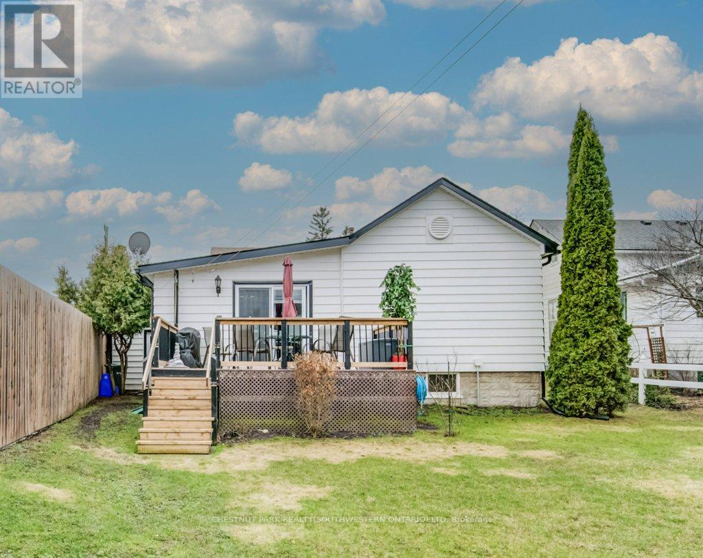 27 Station Street, East Zorra-Tavistock, Ontario  N0B 2R0 - Photo 35 - X12055112