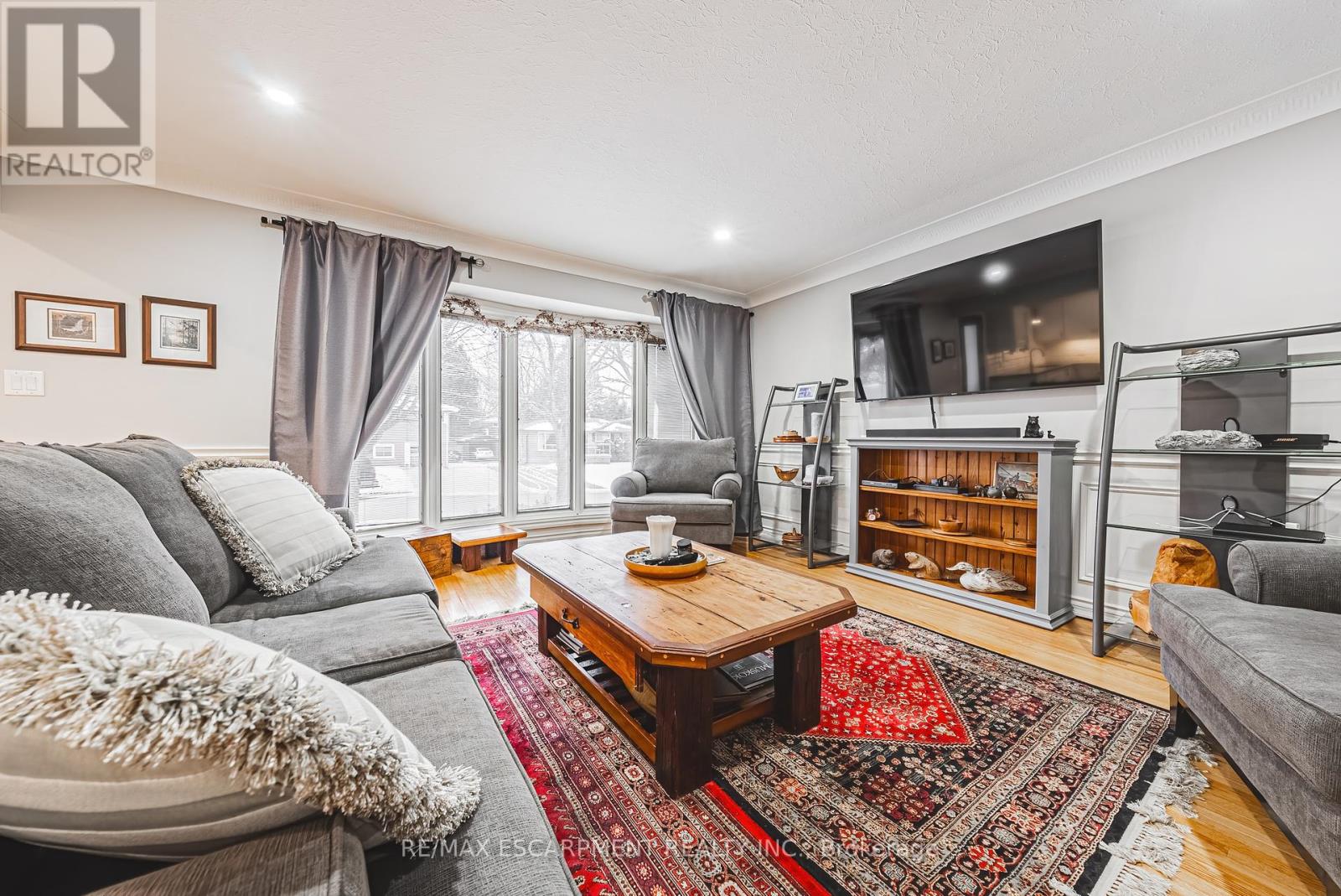 Property at 43 HOLDEN AVENUE image 3