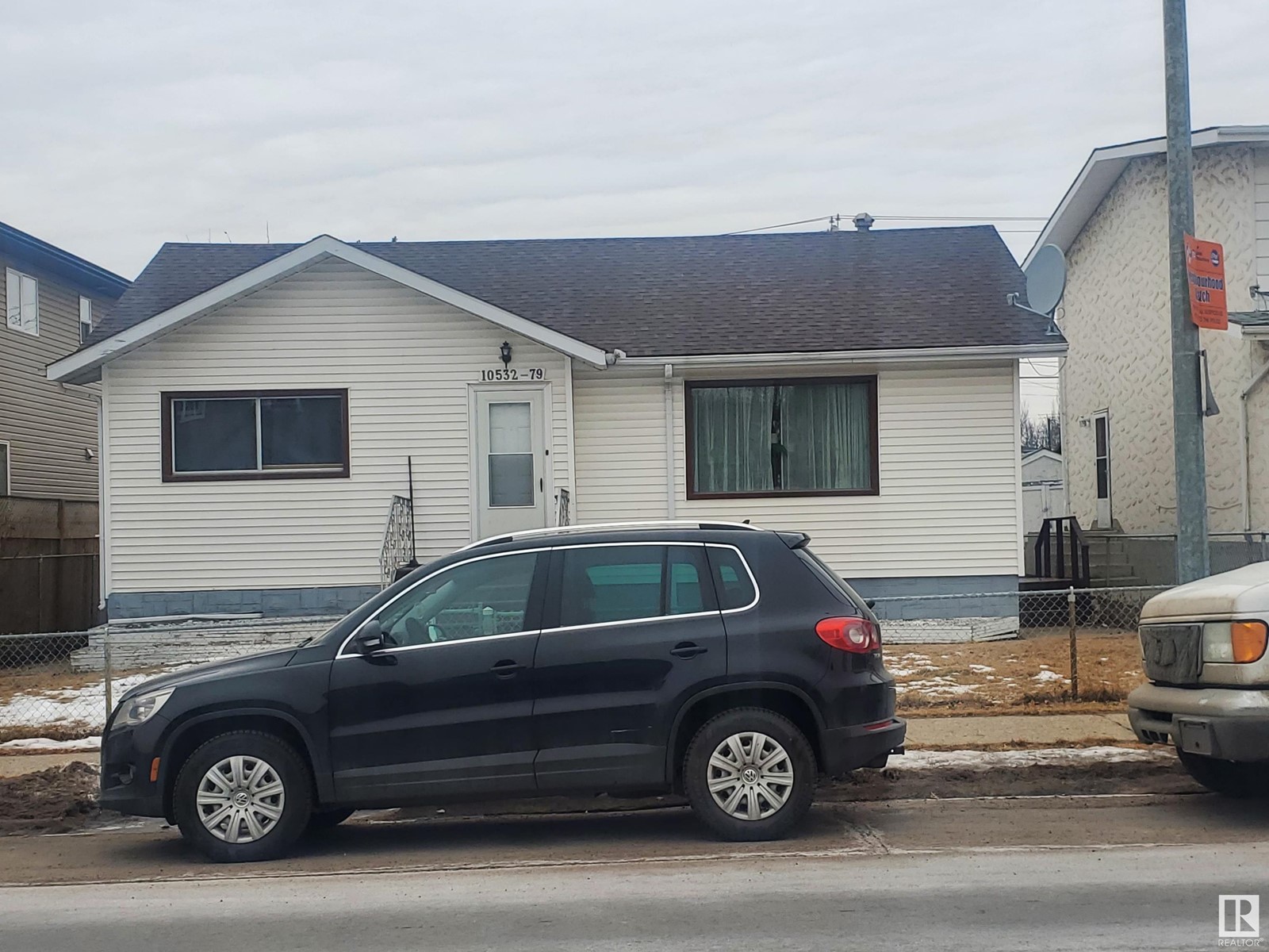 Property at 10532 79 ST NW image 1