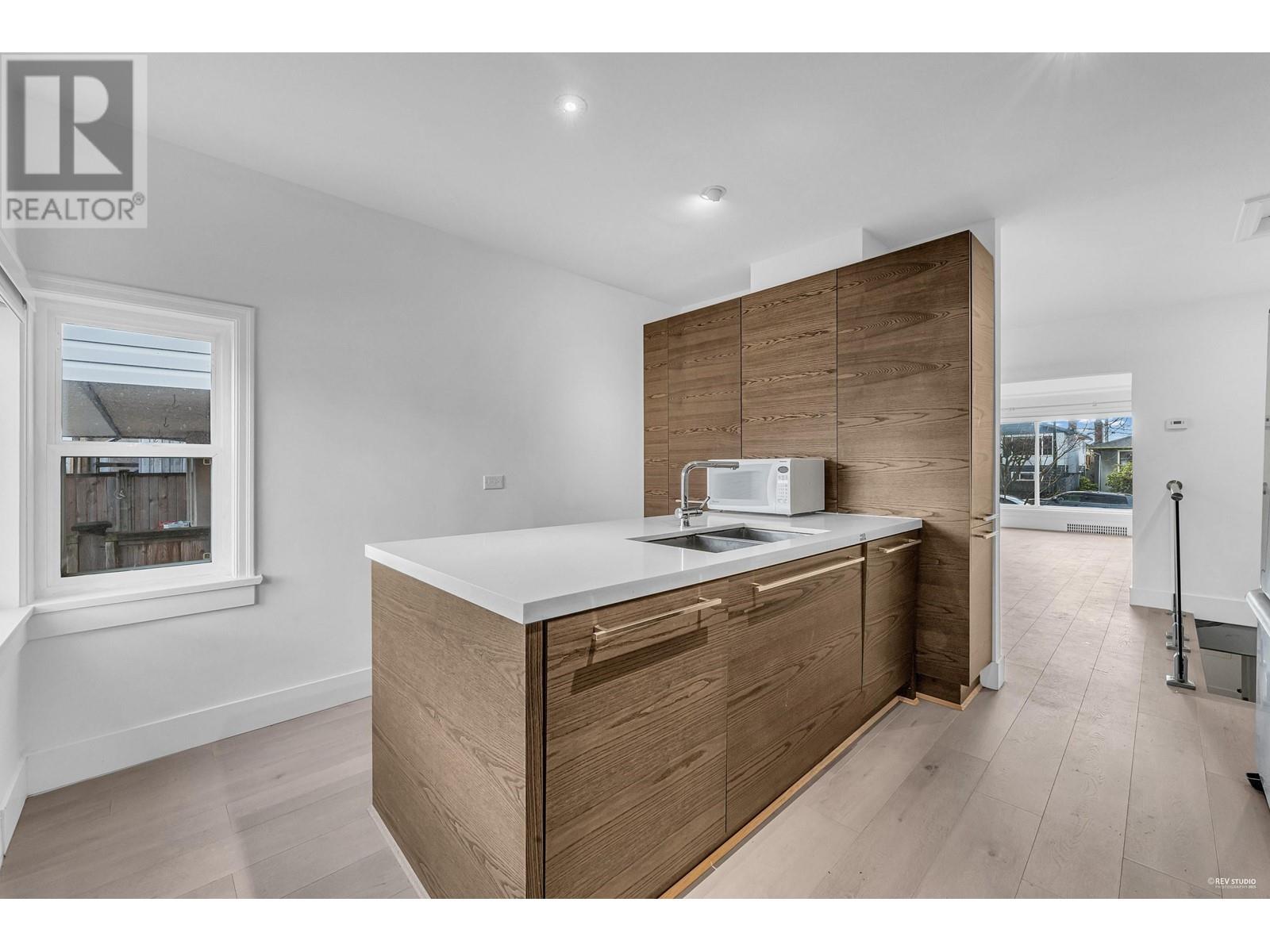 1651 E 37th Avenue, Vancouver, British Columbia  V5P 1E4 - Photo 13 - R2984640