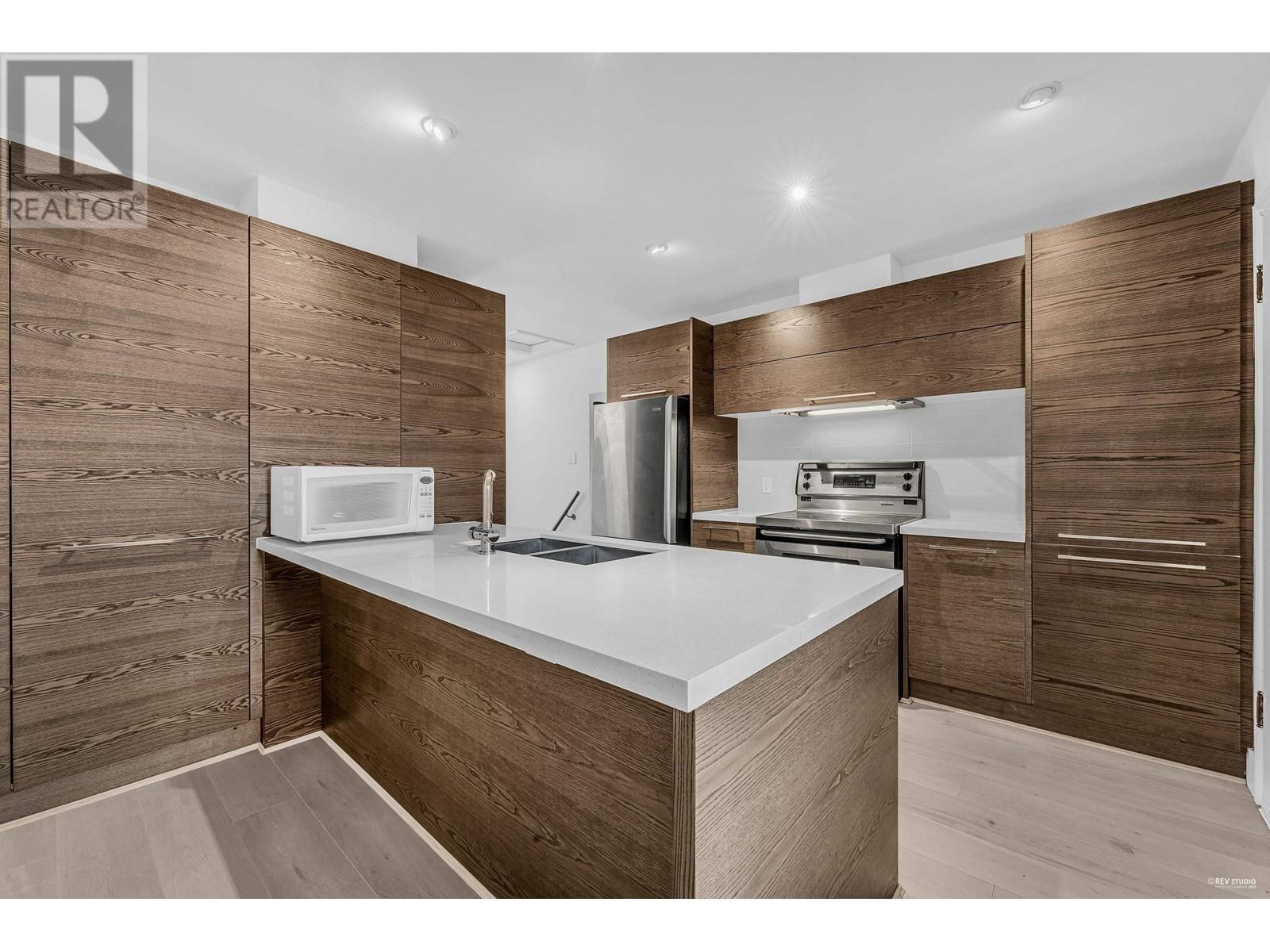1651 E 37th Avenue, Vancouver, British Columbia  V5P 1E4 - Photo 10 - R2984640