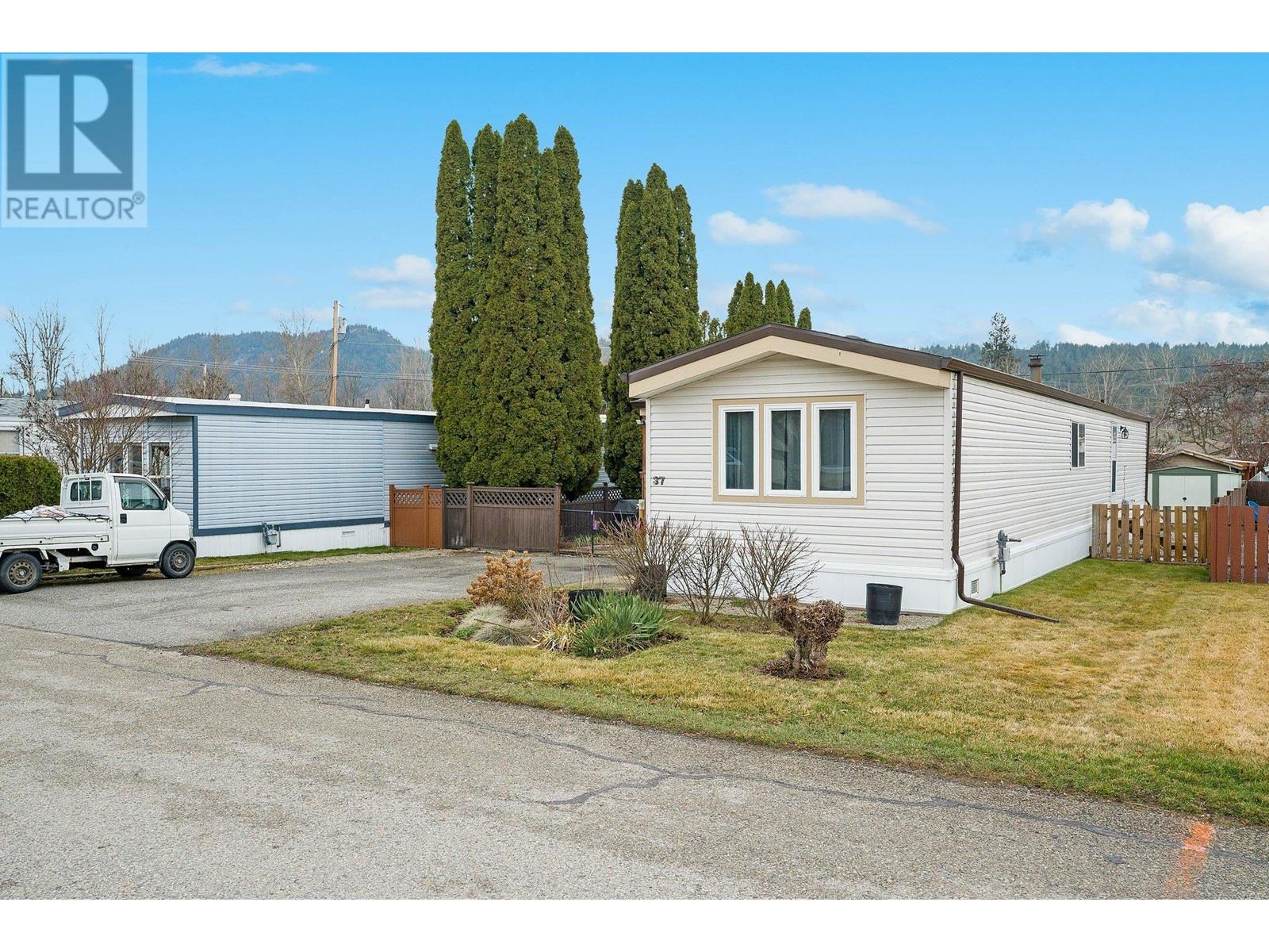 Property at 720 Commonwealth Road Unit# 37 image 4