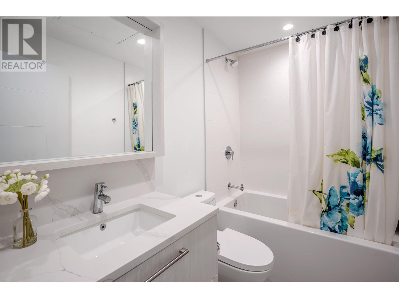 136 2035 Glenaire Drive, North Vancouver, British Columbia  V7P 1Y2 - Photo 17 - R2984746