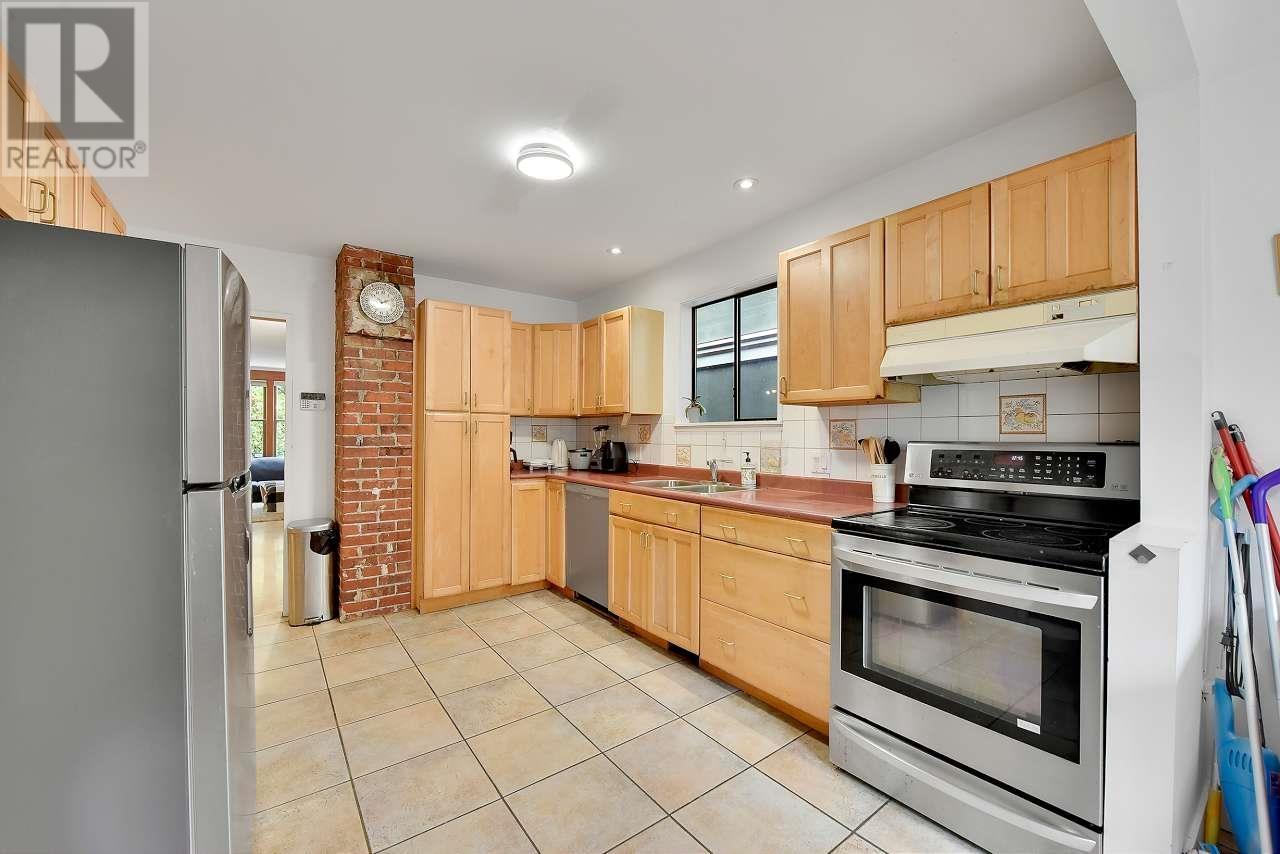 638 W 17th Avenue, Vancouver, British Columbia  V5Z 1T8 - Photo 11 - R2984733