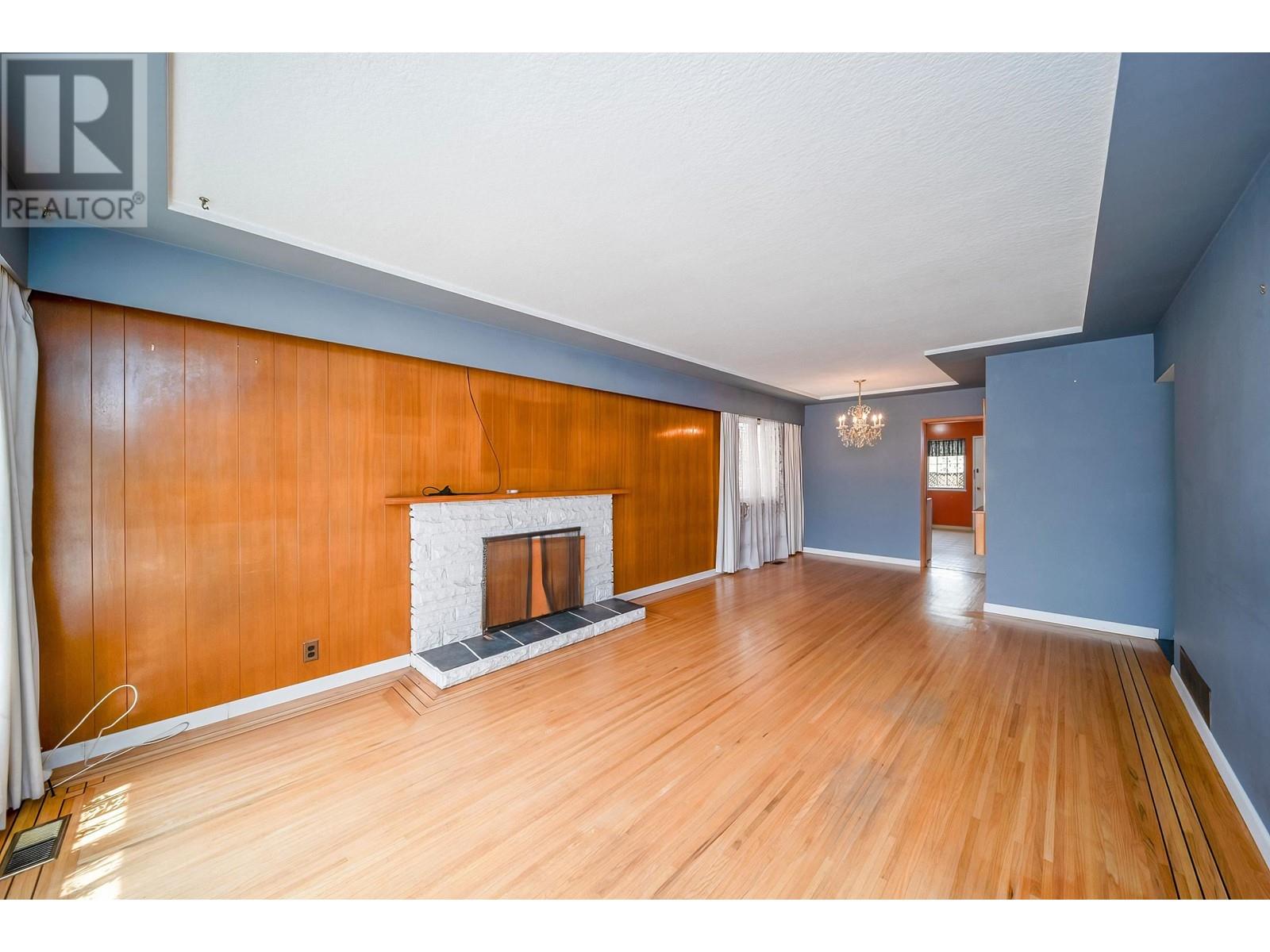 3373 Queens Avenue, Vancouver, British Columbia  V5R 4T9 - Photo 5 - R2984741