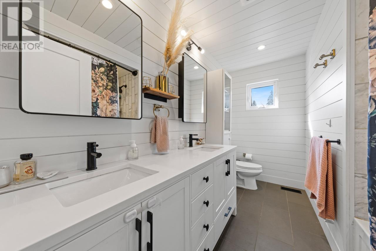 1110 Deep Cove Road, North Vancouver, British Columbia  V7G 1S3 - Photo 10 - R2984763