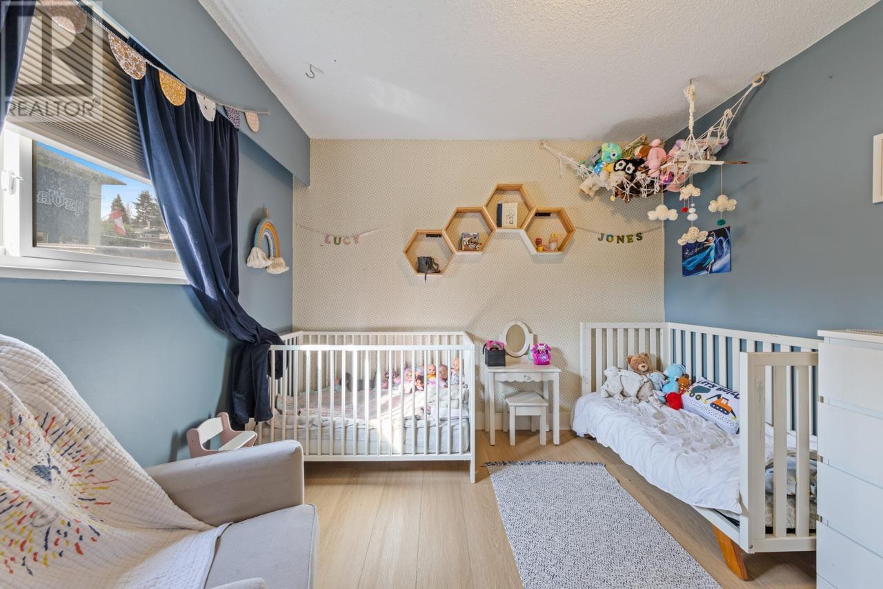 1110 Deep Cove Road, North Vancouver, British Columbia  V7G 1S3 - Photo 13 - R2984763