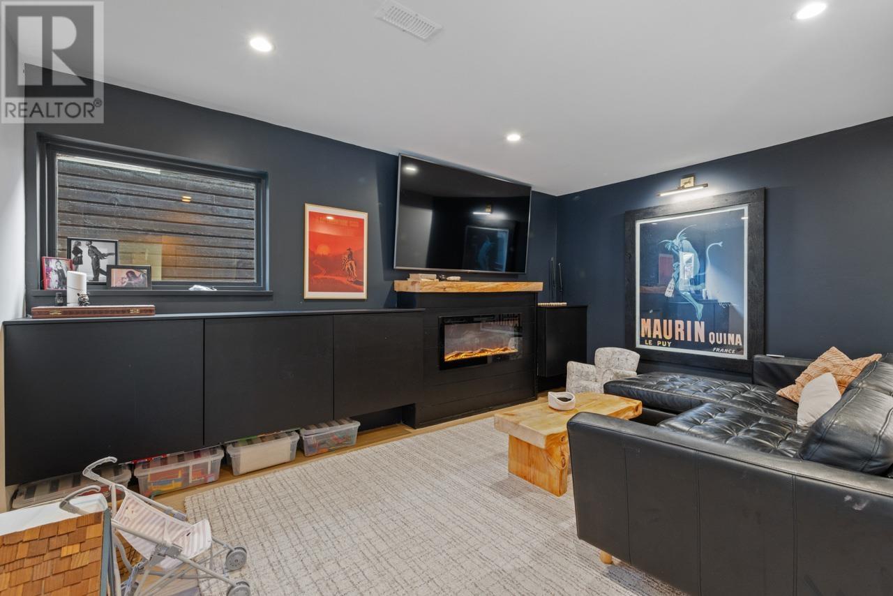 1110 Deep Cove Road, North Vancouver, British Columbia  V7G 1S3 - Photo 19 - R2984763