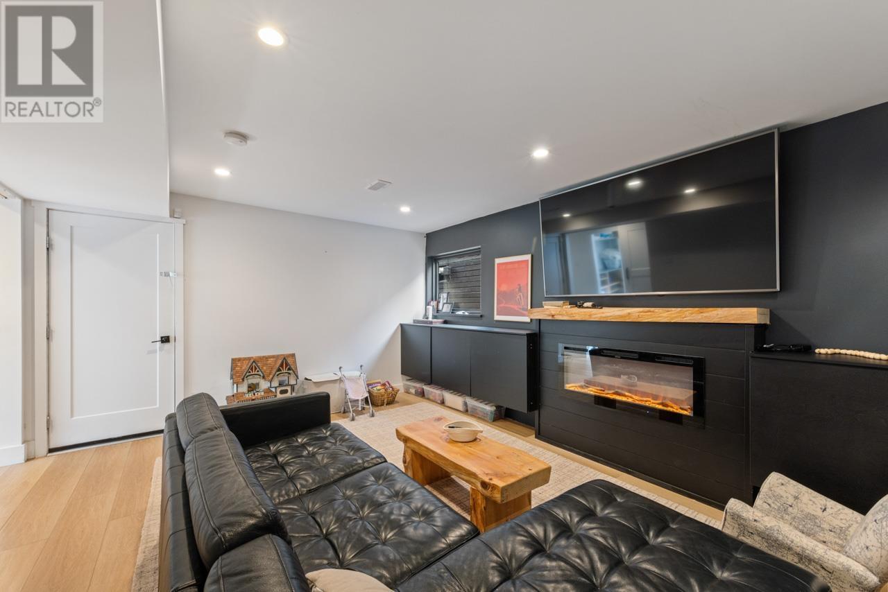 1110 Deep Cove Road, North Vancouver, British Columbia  V7G 1S3 - Photo 20 - R2984763