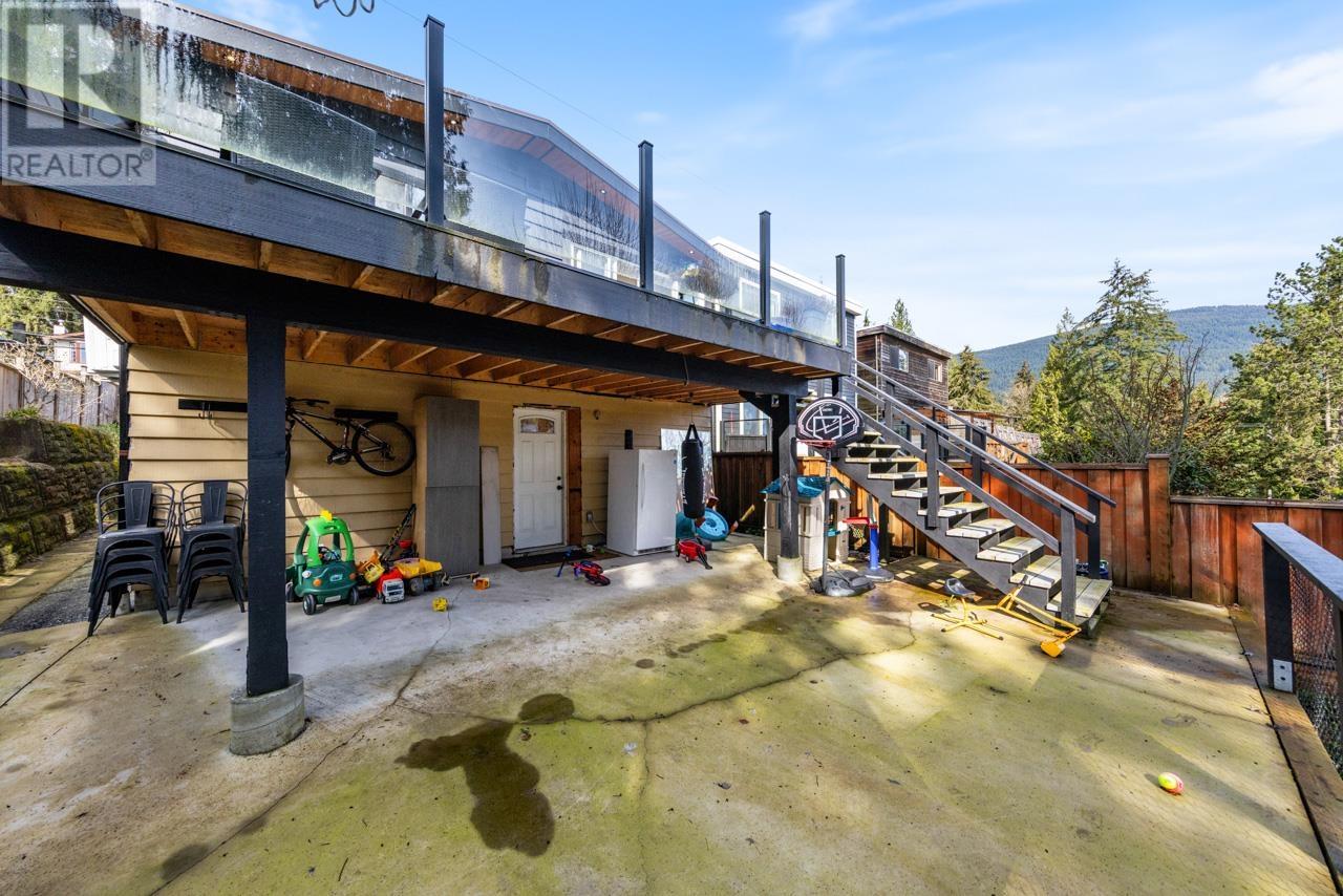 1110 Deep Cove Road, North Vancouver, British Columbia  V7G 1S3 - Photo 30 - R2984763