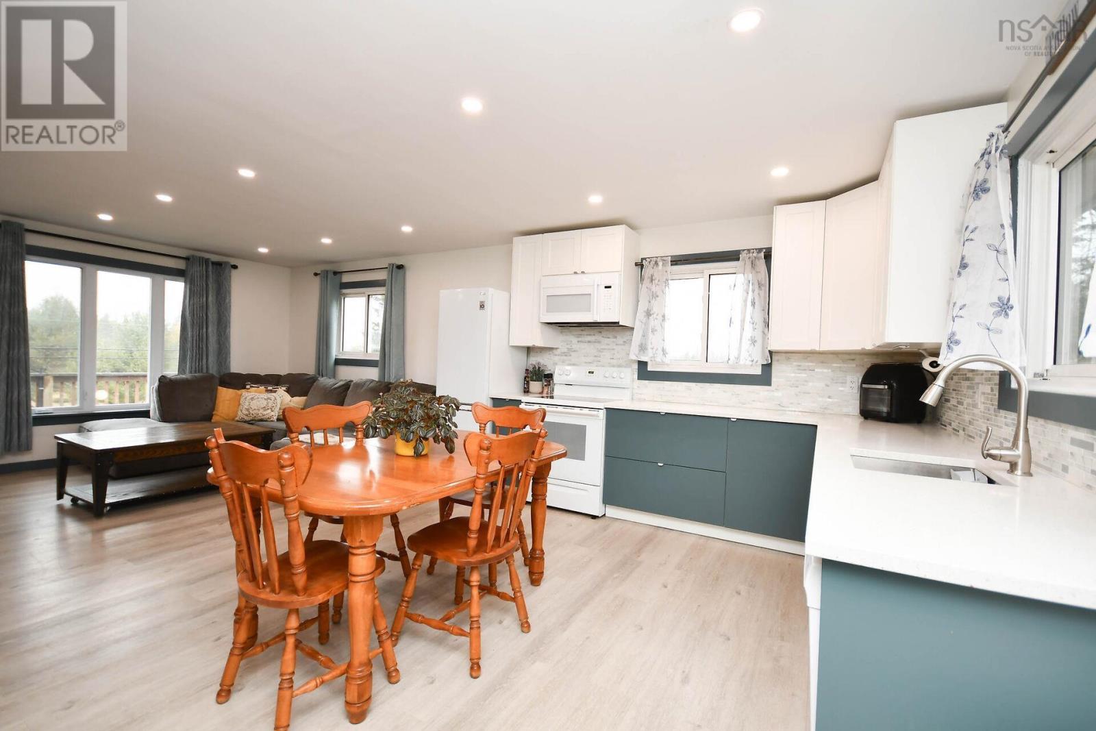 100 Cooks Mill Road, Carrolls Corner, Nova Scotia  B0N 1Y0 - Photo 4 - 202506461