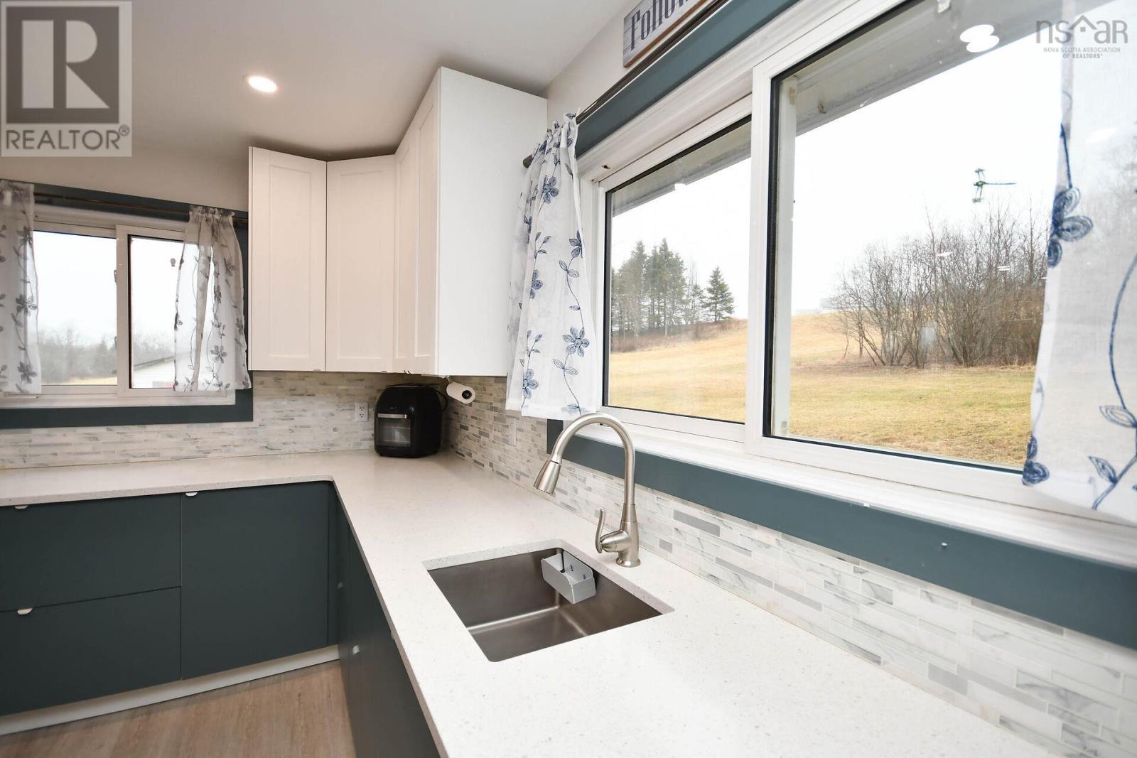 100 Cooks Mill Road, Carrolls Corner, Nova Scotia  B0N 1Y0 - Photo 6 - 202506461