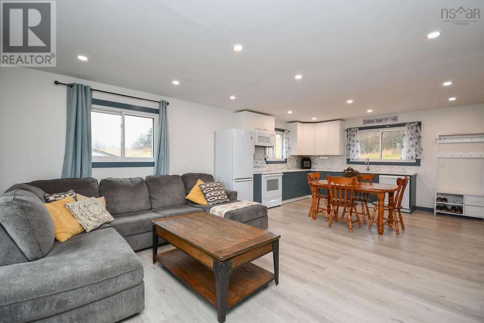 100 Cooks Mill Road, Carrolls Corner, Nova Scotia  B0N 1Y0 - Photo 8 - 202506461