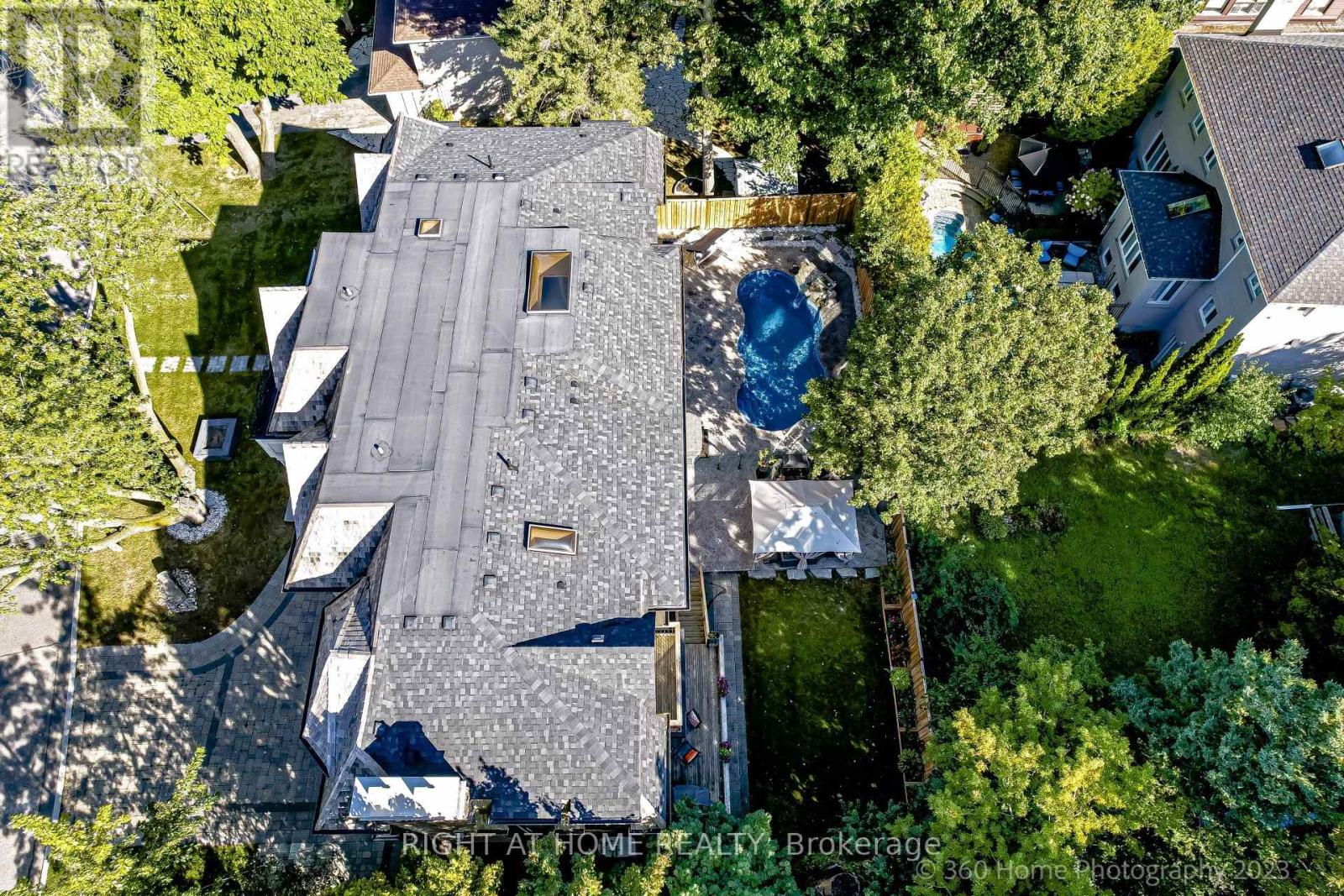Property at 31 MONTFORD DRIVE image 2