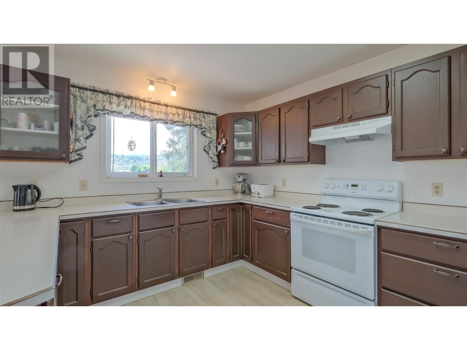Property at 11375 Reiswig Road image 5