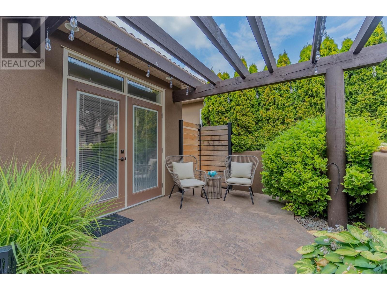 Property at 4110 36th Avenue Unit# 4 image 3