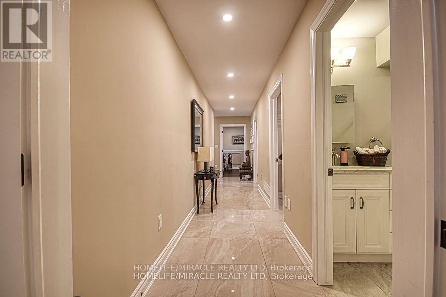 5499 Attema Crescent, West Lincoln, Ontario  L0R 1Y0 - Photo 10 - X12055210