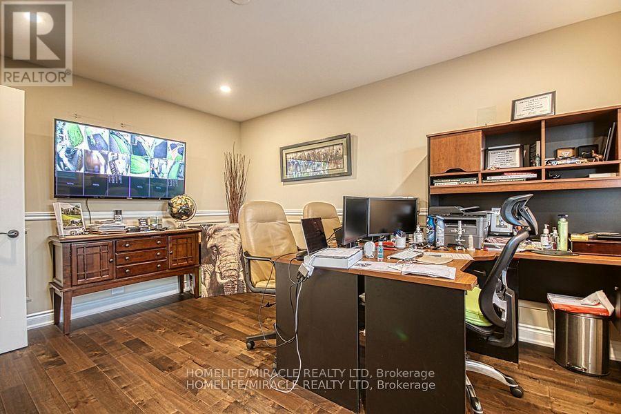 5499 Attema Crescent, West Lincoln, Ontario  L0R 1Y0 - Photo 11 - X12055210