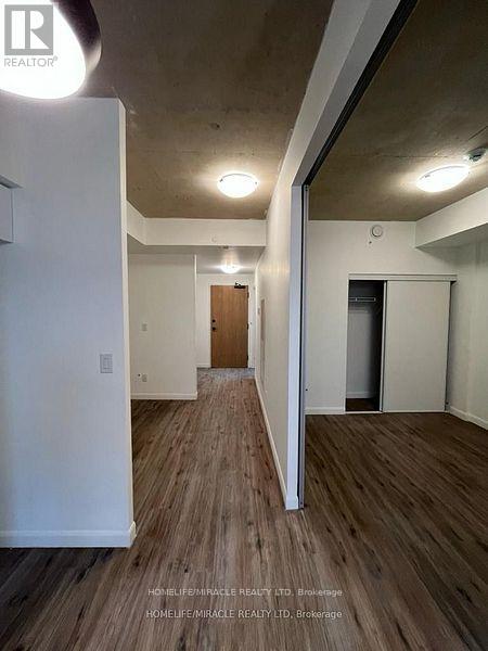 Property at 510 - 7 ERIE AVENUE image 1