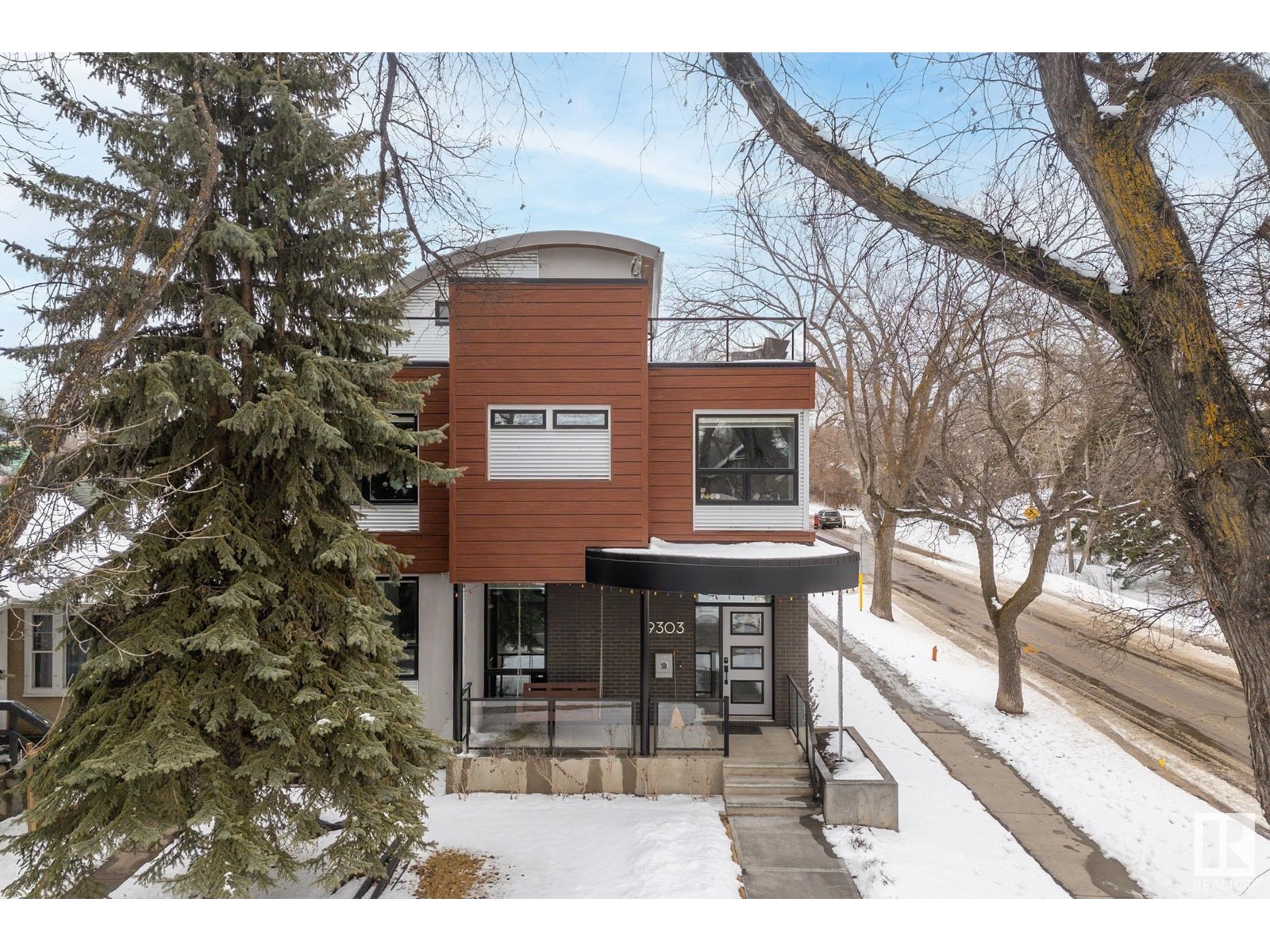 9303 94 St Nw, Edmonton, Alberta  T6C 3V6 - Photo 2 - E4428478