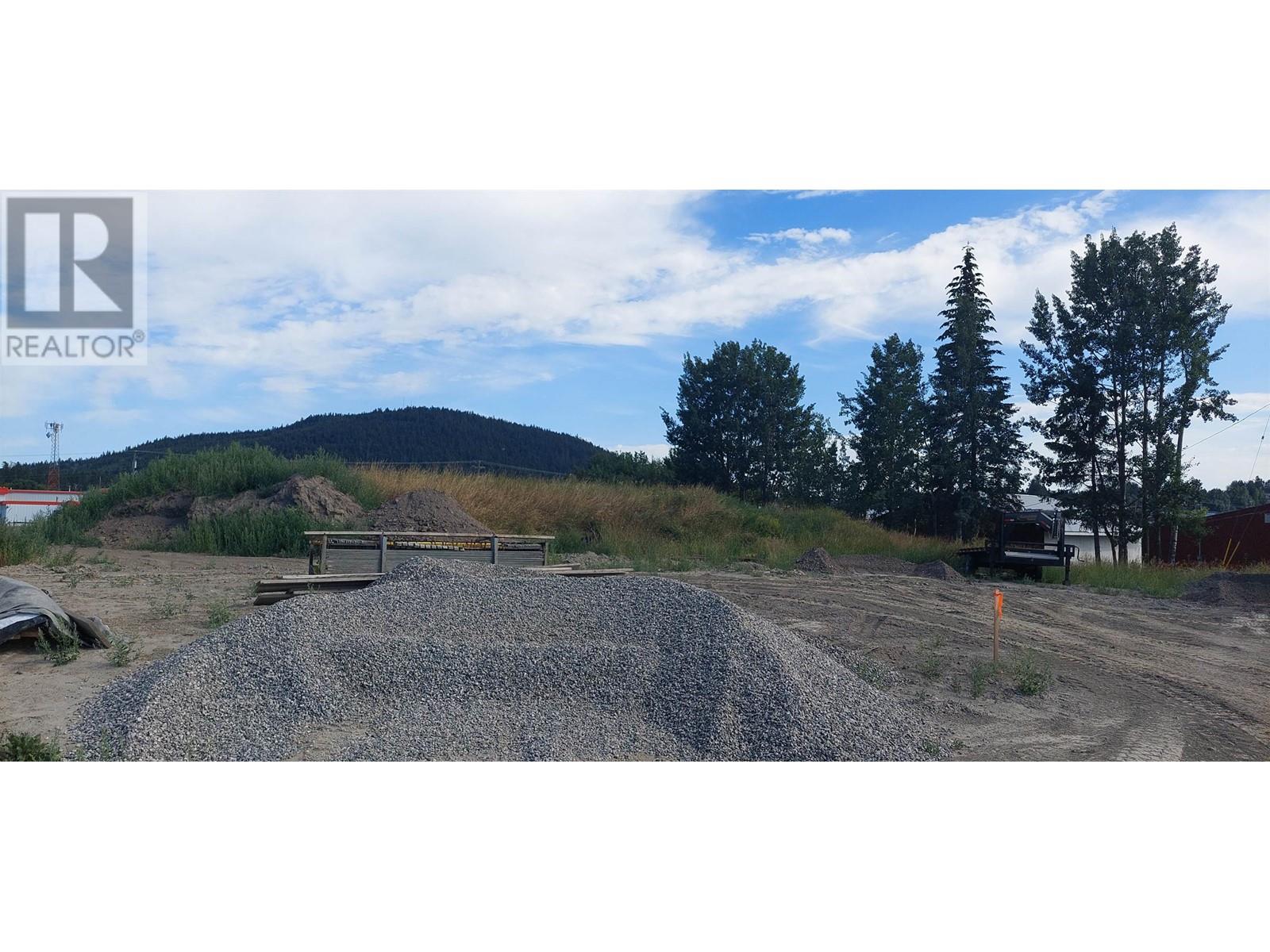 Property at 358 SANDHILL CRESCENT image 3