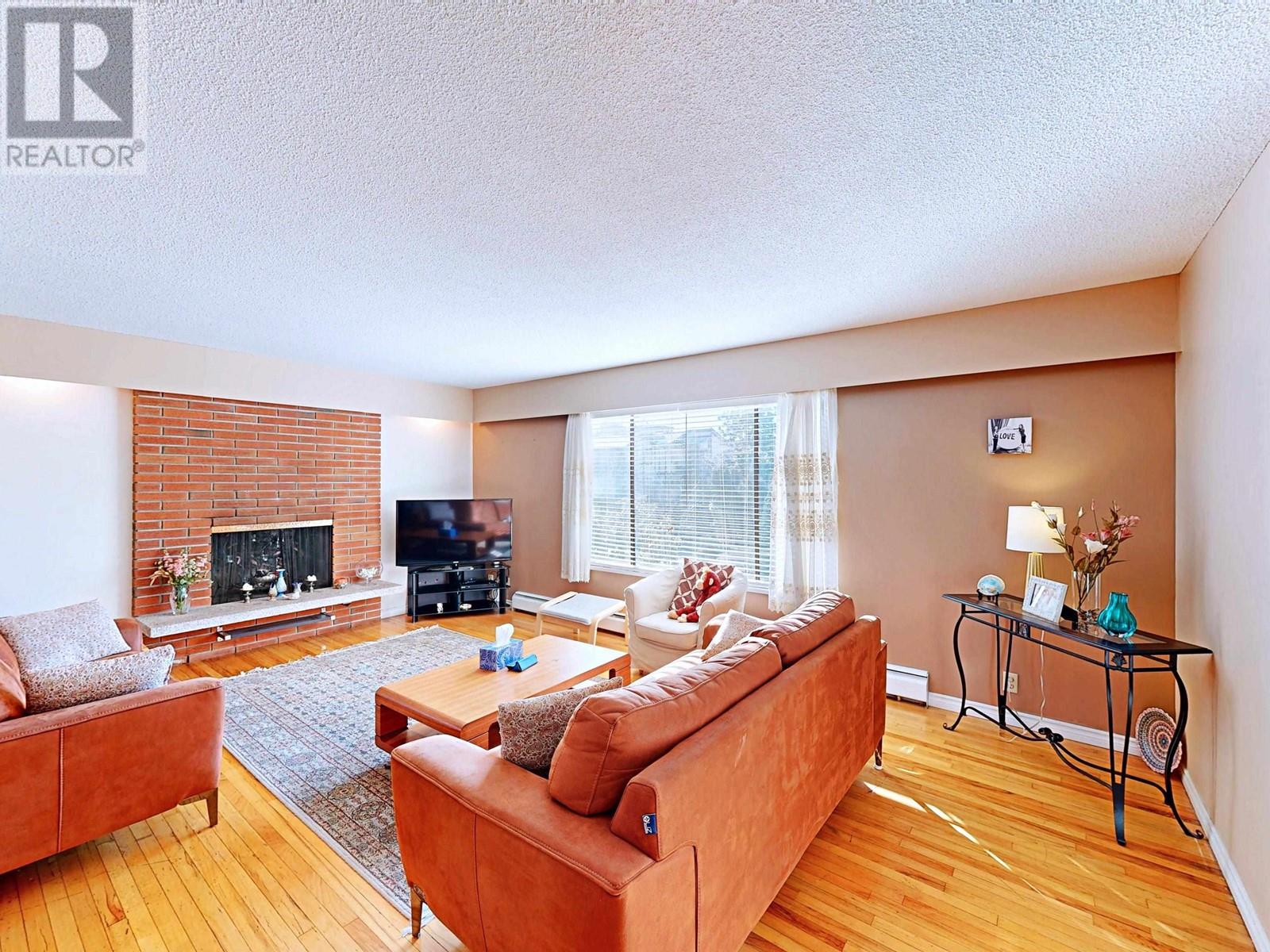246 W 4th Street, North Vancouver, British Columbia  V7M 1H7 - Photo 32 - R2959374