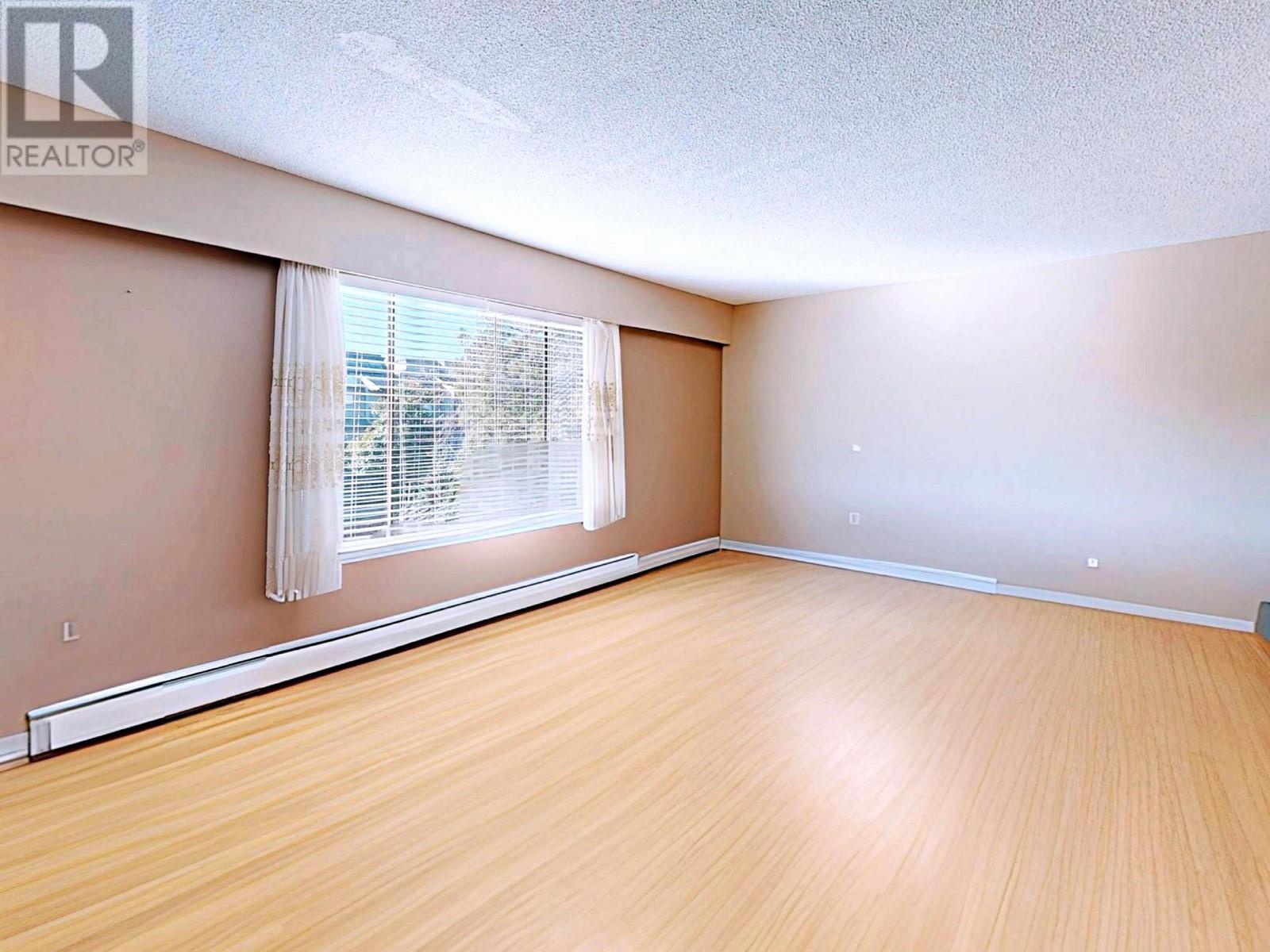 246 W 4th Street, North Vancouver, British Columbia  V7M 1H7 - Photo 34 - R2959374