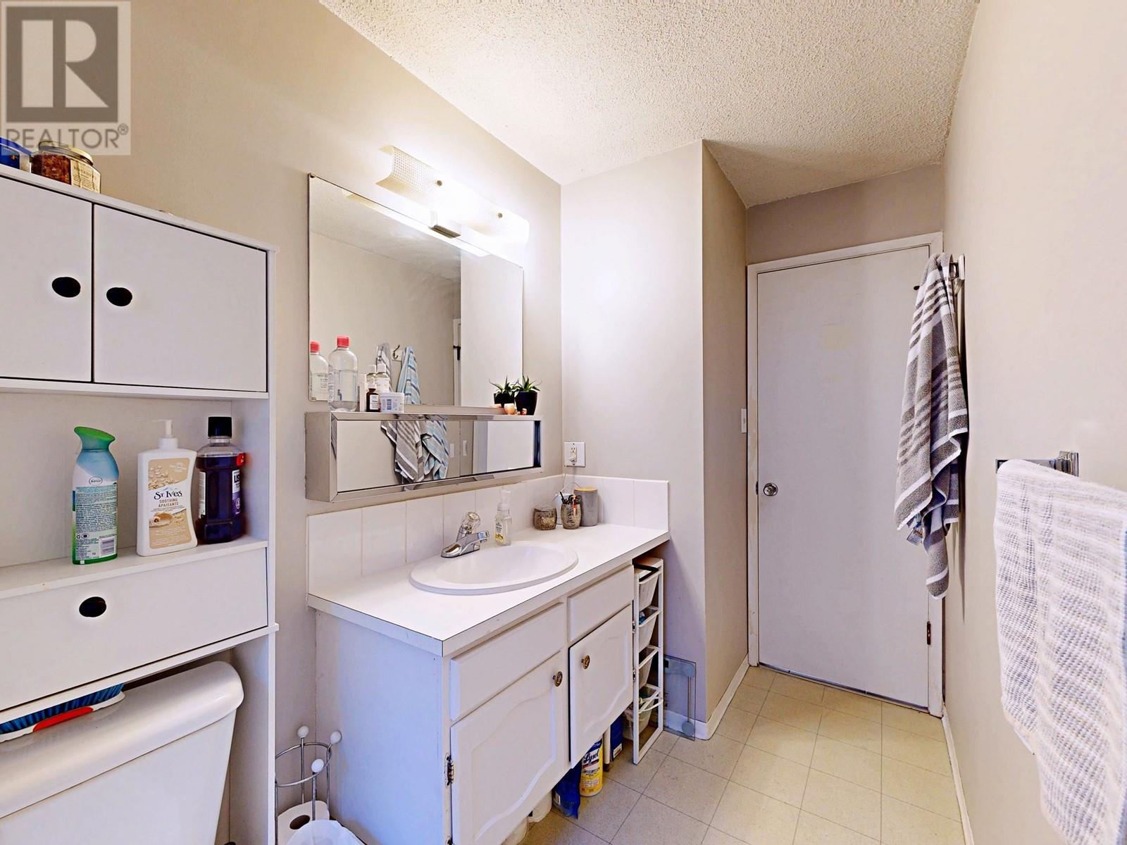 246 W 4th Street, North Vancouver, British Columbia  V7M 1H7 - Photo 14 - R2959374