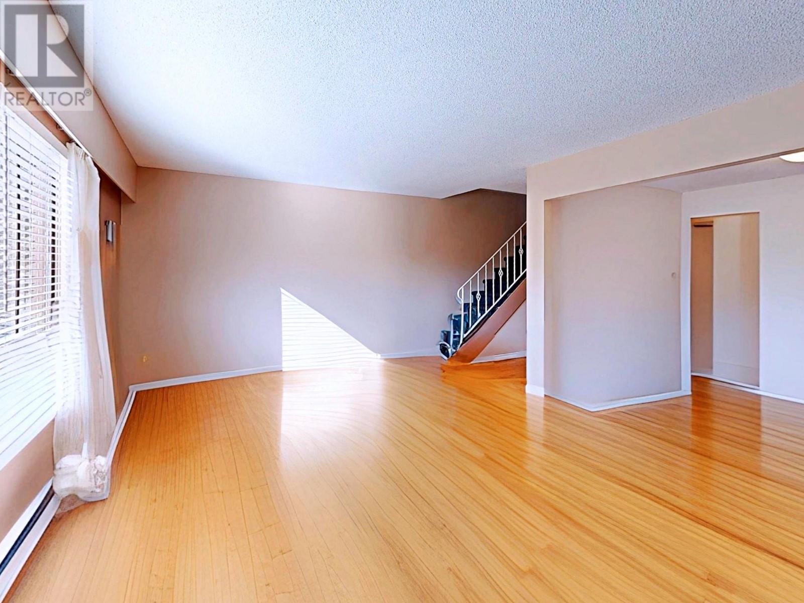 246 W 4th Street, North Vancouver, British Columbia  V7M 1H7 - Photo 33 - R2959374