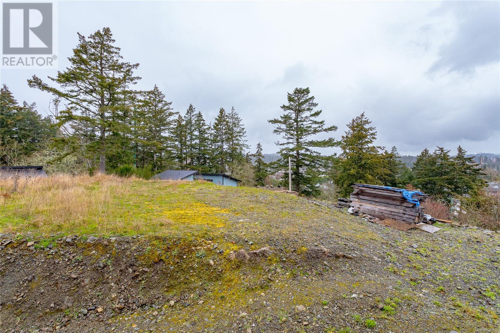 Property at 2 Conkor Hts image 2