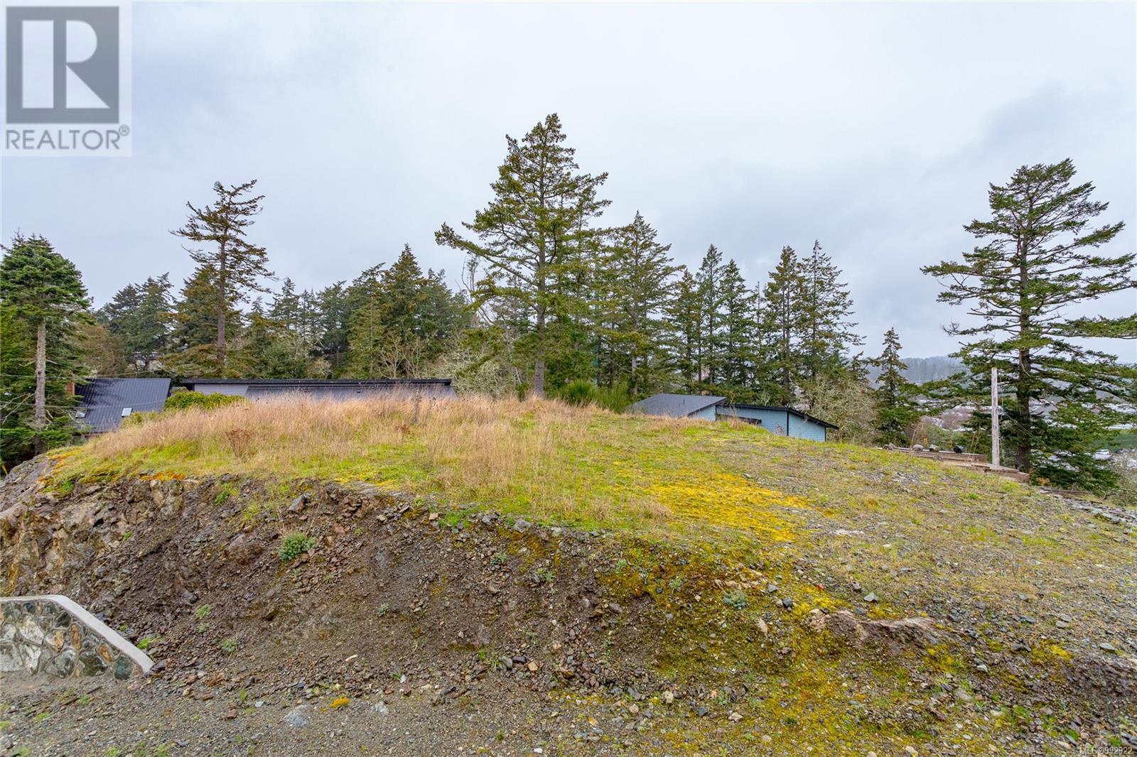 Property at 2 Conkor Hts image 5