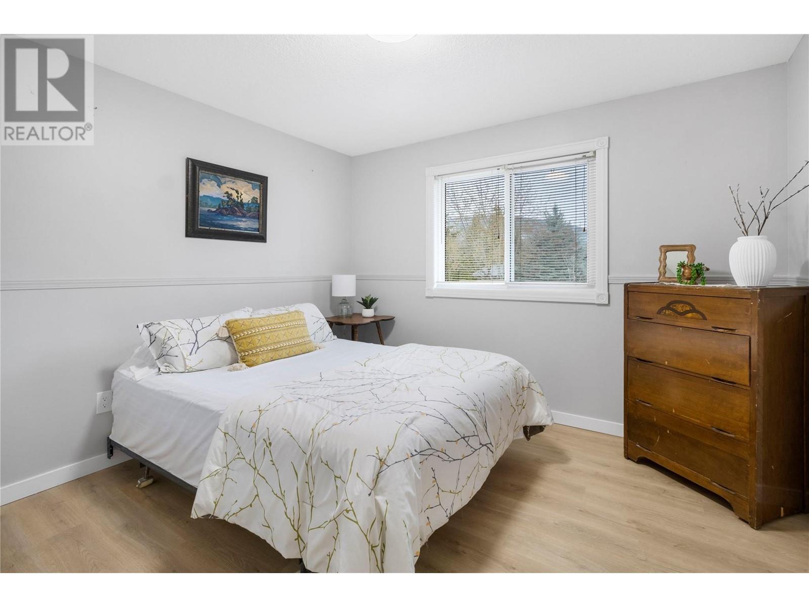 271 28 Street Ne, Salmon Arm, British Columbia  V1E 1Z8 - Photo 19 - 10340089