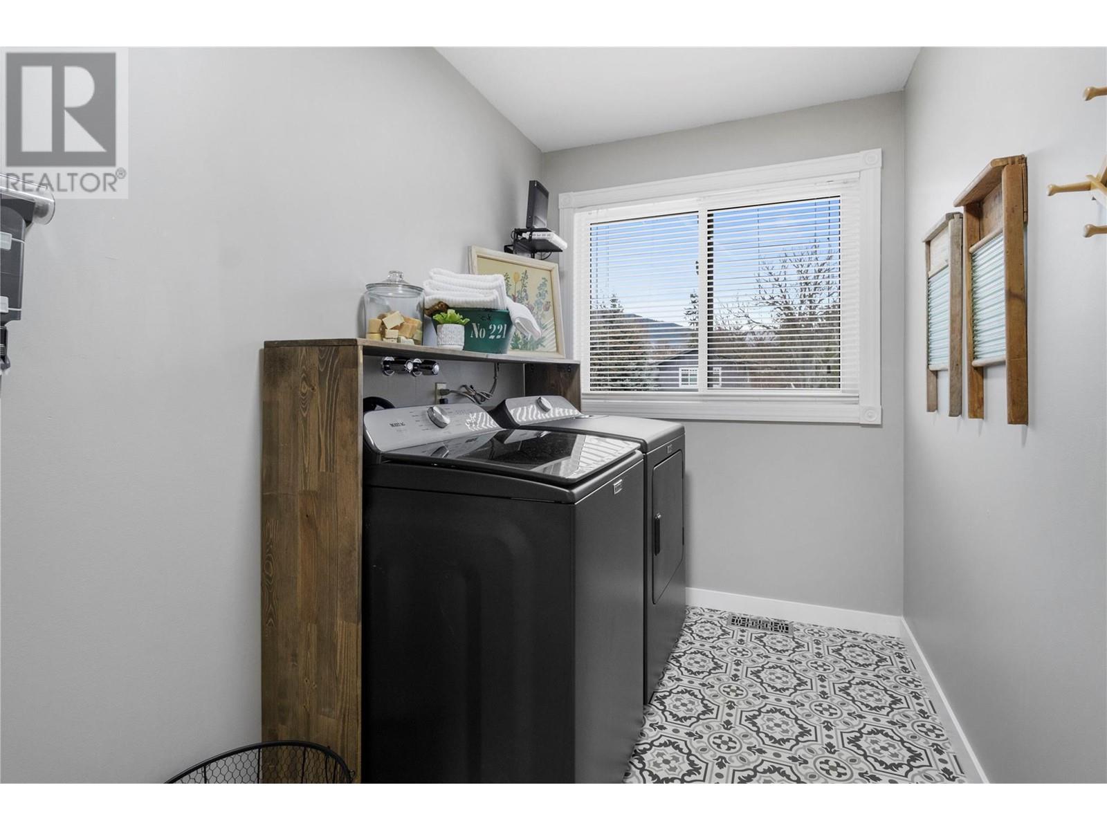 271 28 Street Ne, Salmon Arm, British Columbia  V1E 1Z8 - Photo 22 - 10340089