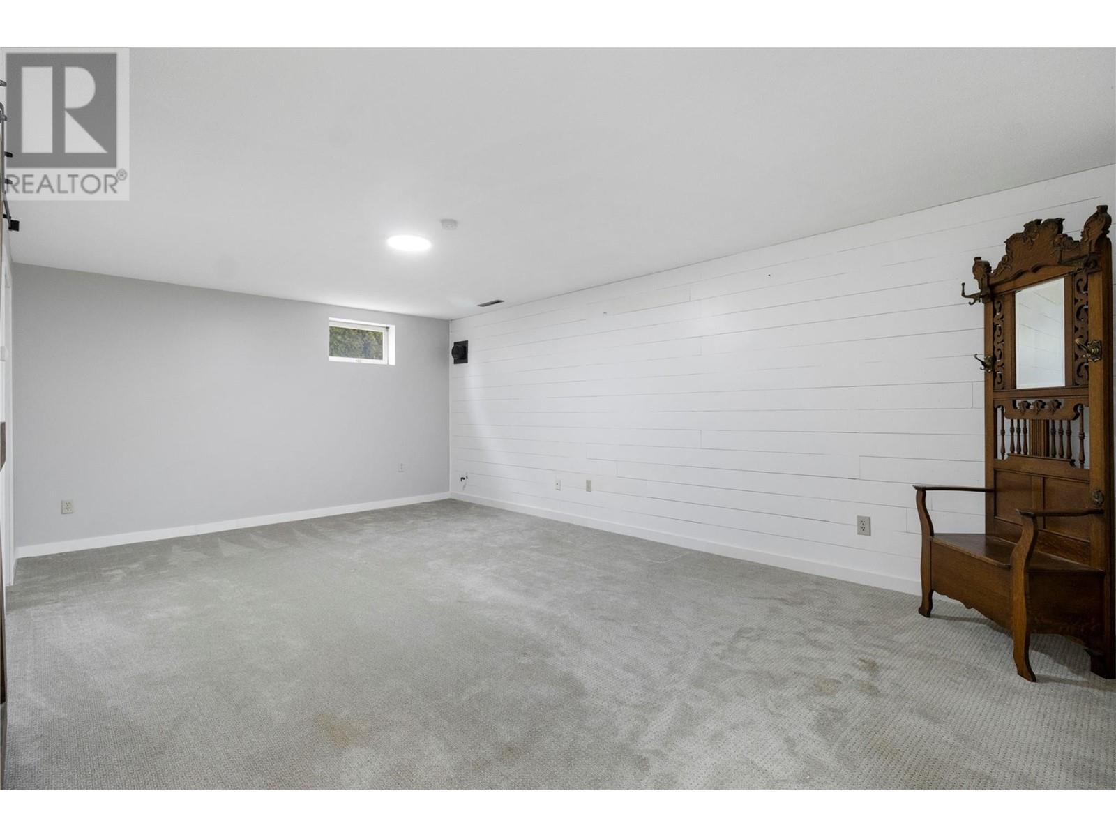 271 28 Street Ne, Salmon Arm, British Columbia  V1E 1Z8 - Photo 24 - 10340089
