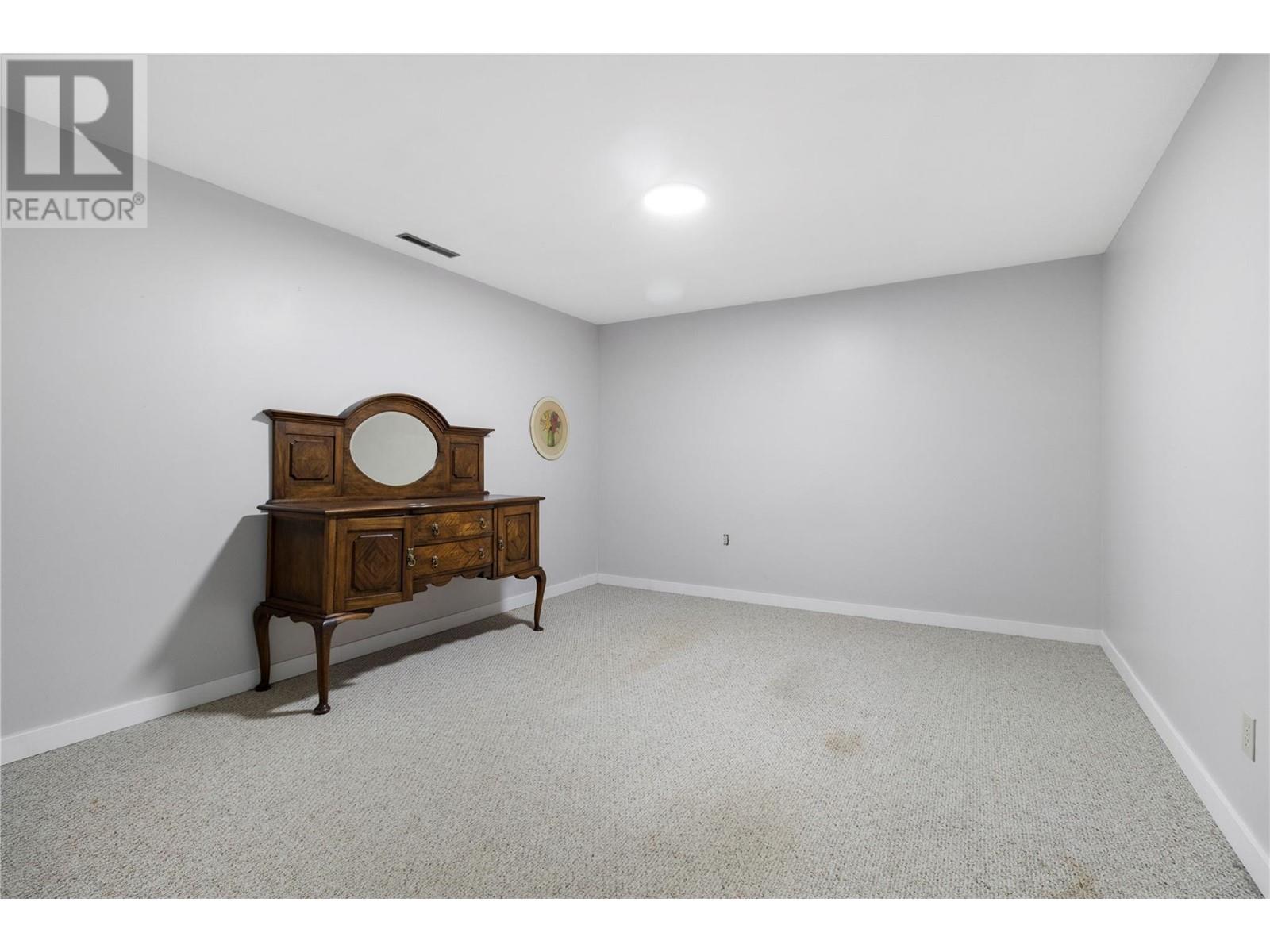 271 28 Street Ne, Salmon Arm, British Columbia  V1E 1Z8 - Photo 28 - 10340089
