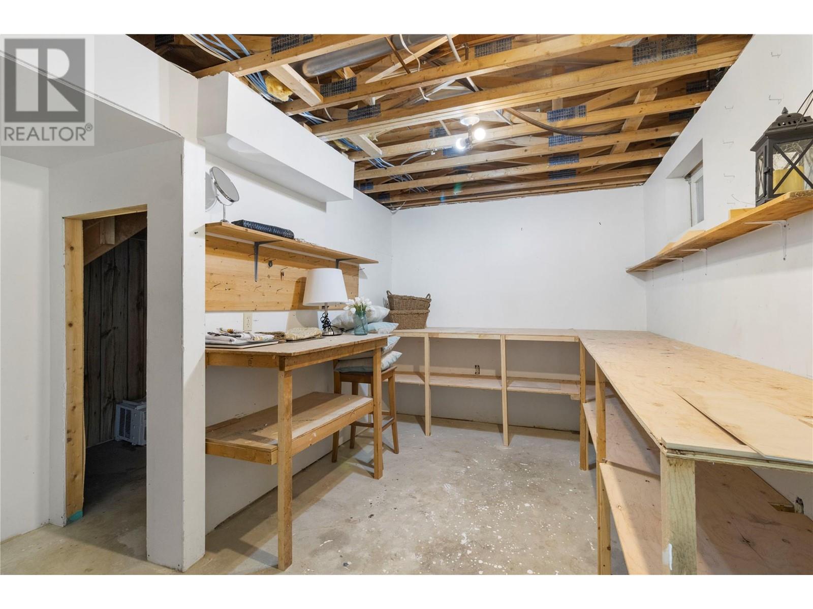 271 28 Street Ne, Salmon Arm, British Columbia  V1E 1Z8 - Photo 32 - 10340089