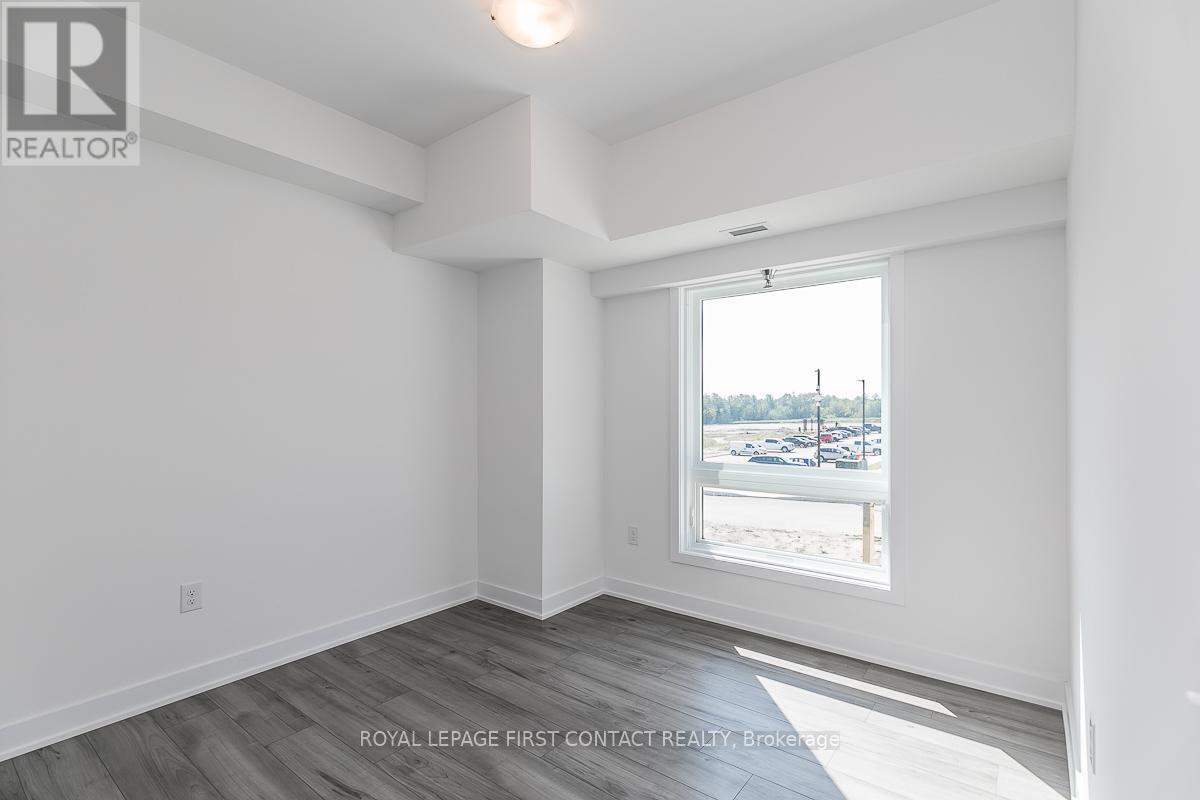 101 - 8 Culinary Lane, Barrie, Ontario  L9J 0J9 - Photo 13 - S12054801