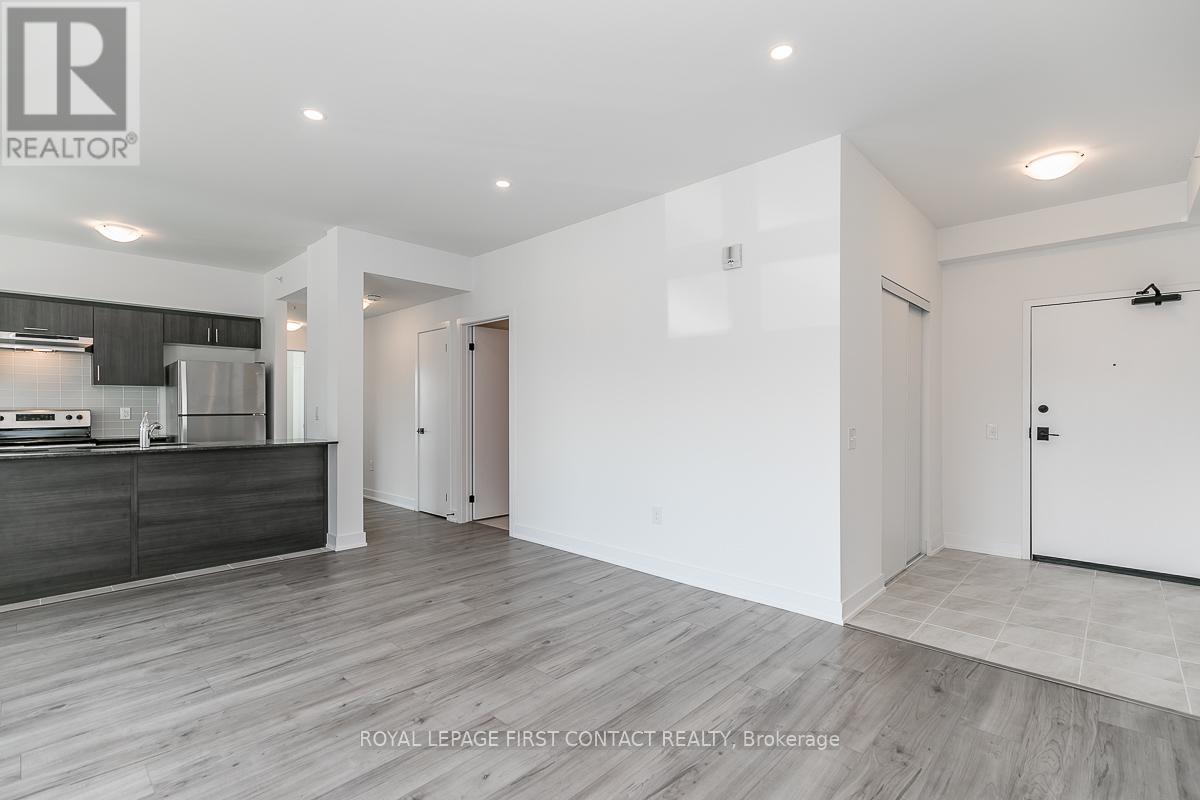 Property at 101 - 8 CULINARY LANE image 3